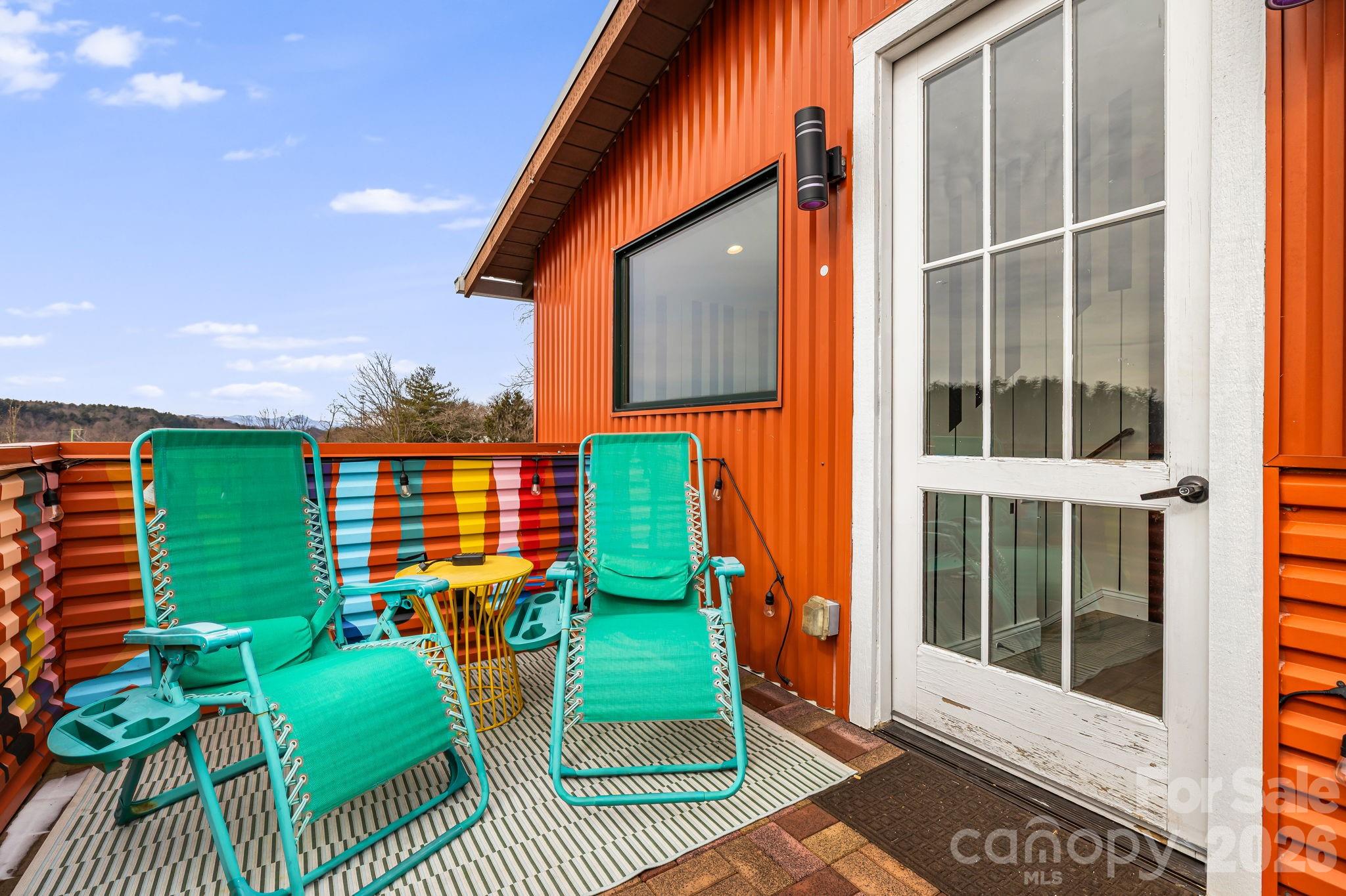 26 Upstream Way — Asheville