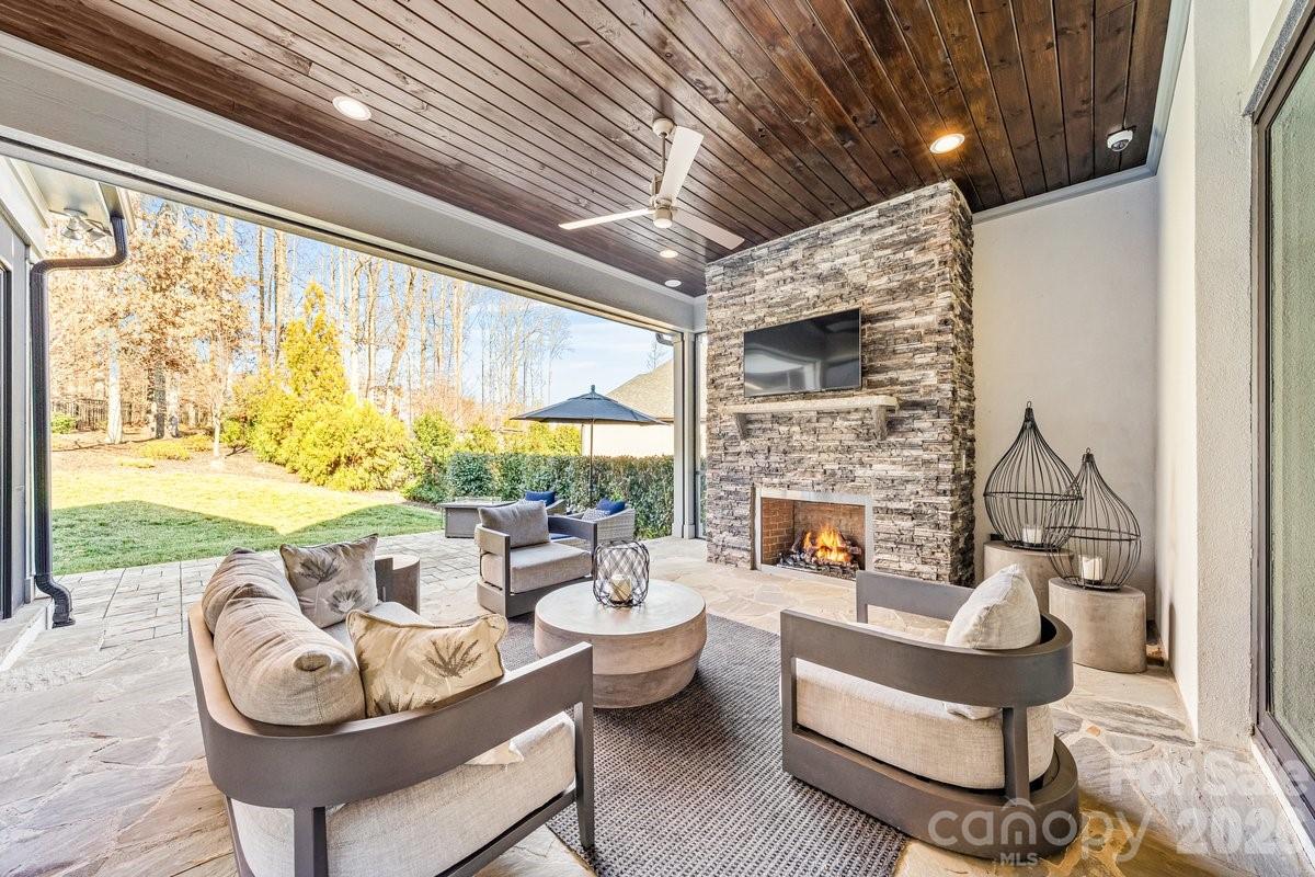 15910 Heath Aster Way — Davidson