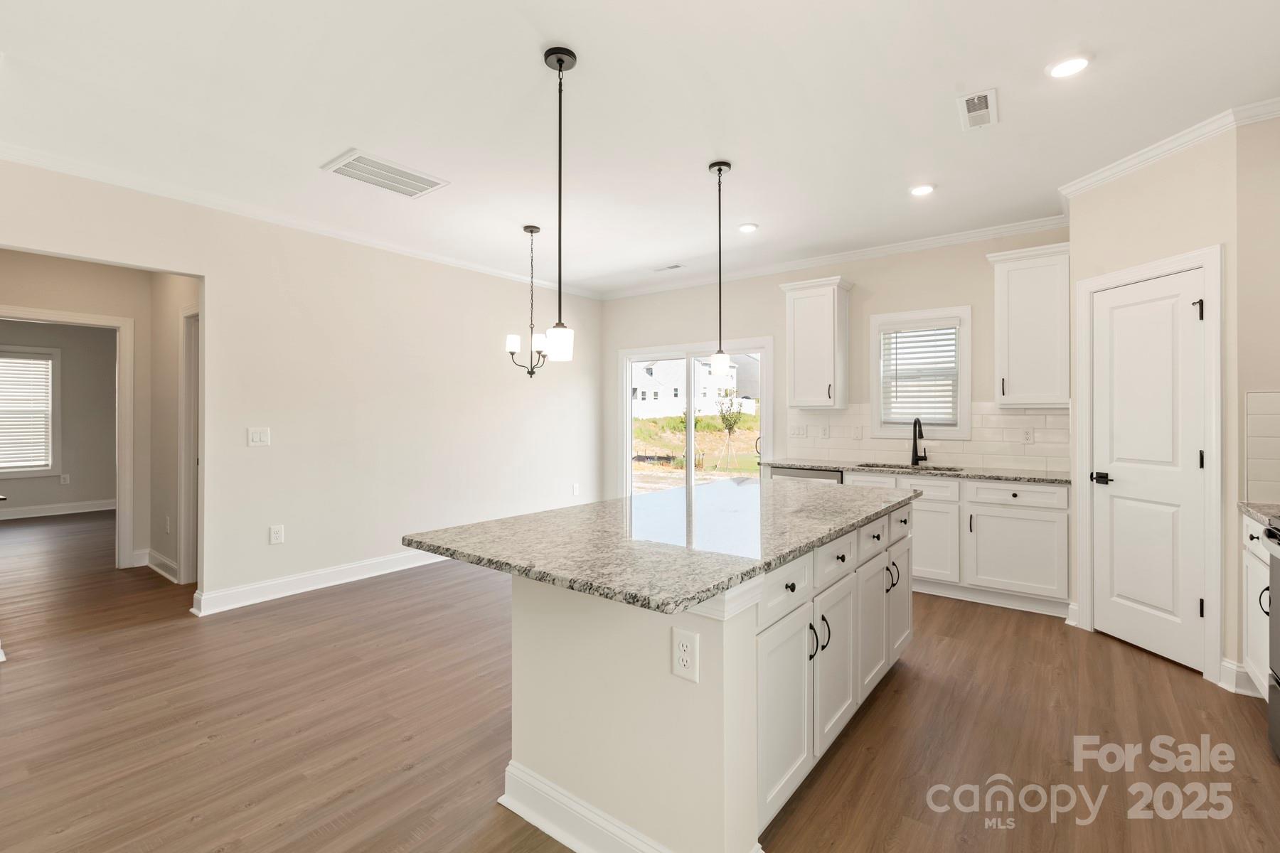 124 Rills Crossing Way — Troutman