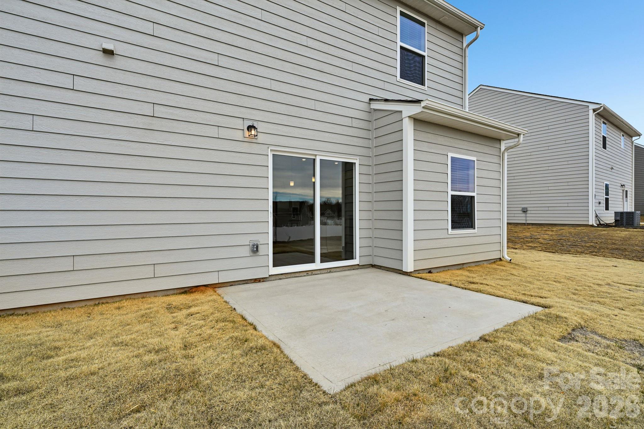 104 Tradesmen Trail — Troutman