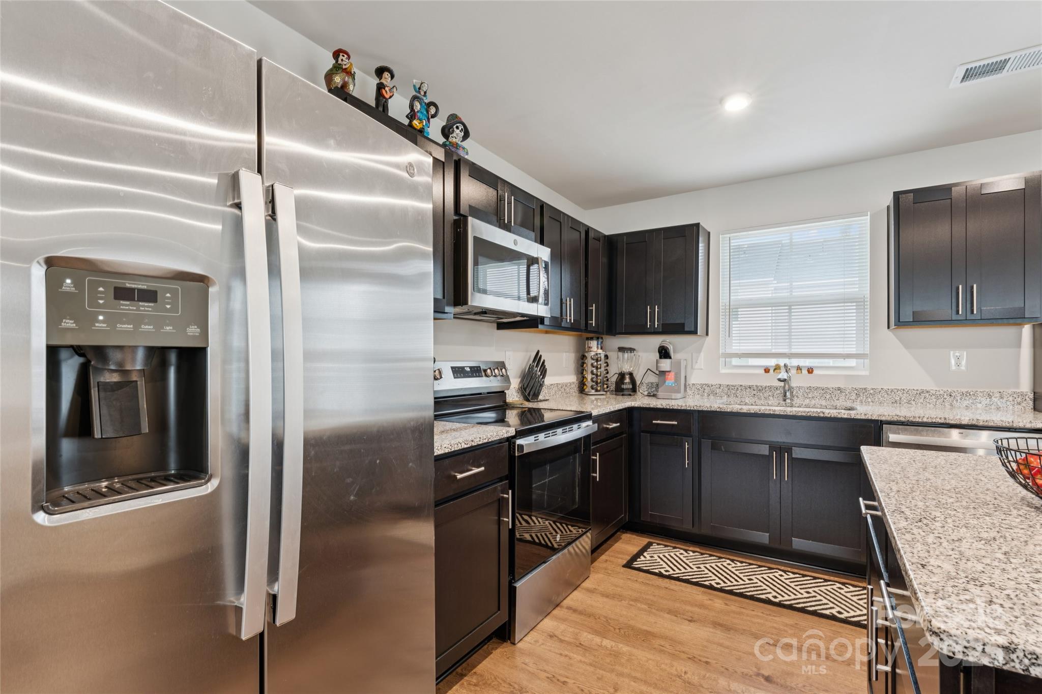 4113 Prusik Lane — Charlotte