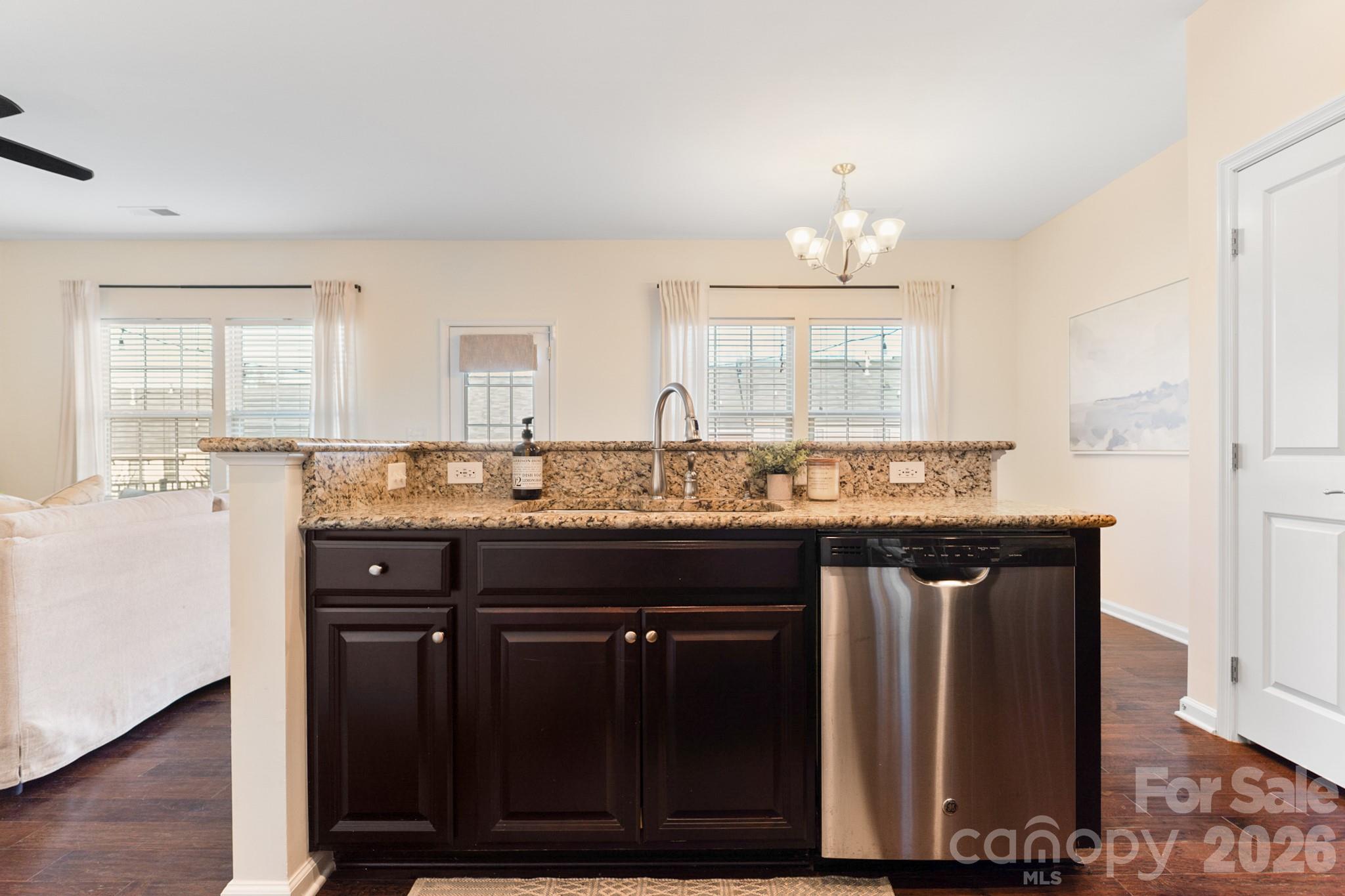 3525 Hornets Nest Way — Charlotte
