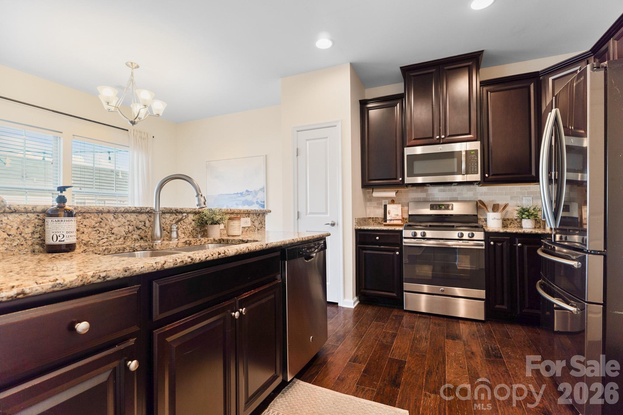 3525 Hornets Nest Way — Charlotte