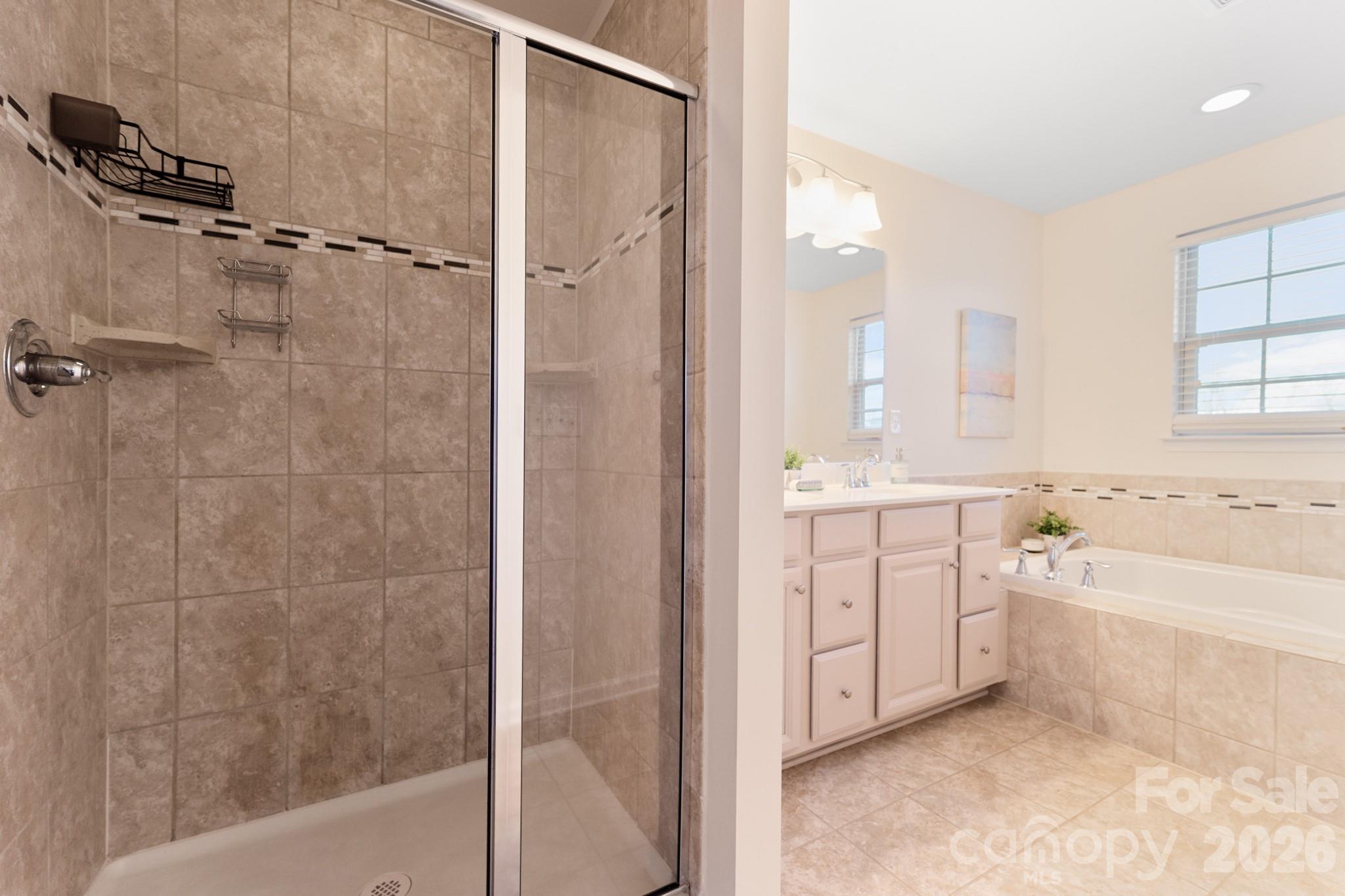 3525 Hornets Nest Way — Charlotte