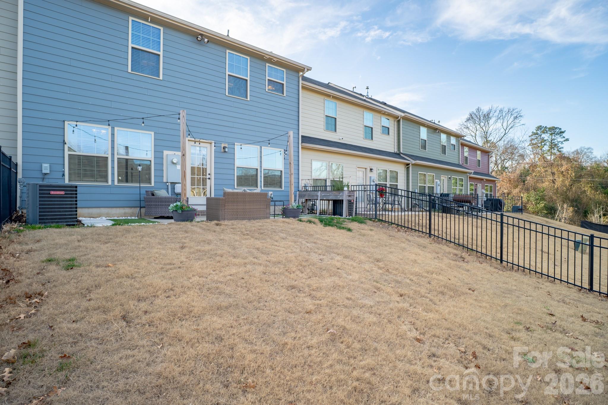 3525 Hornets Nest Way — Charlotte