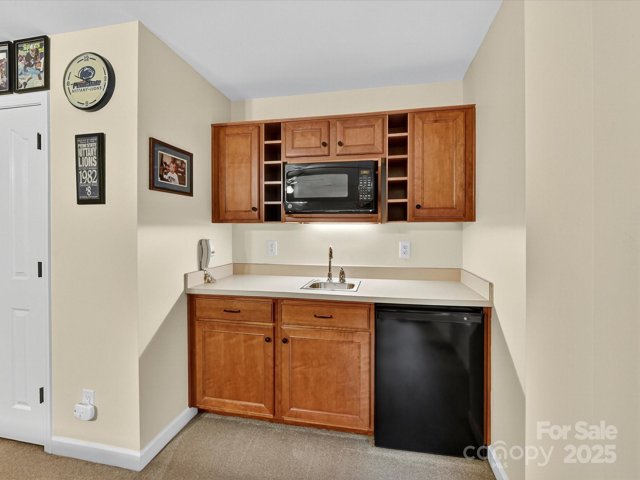 8004 Penman Springs Drive — Waxhaw