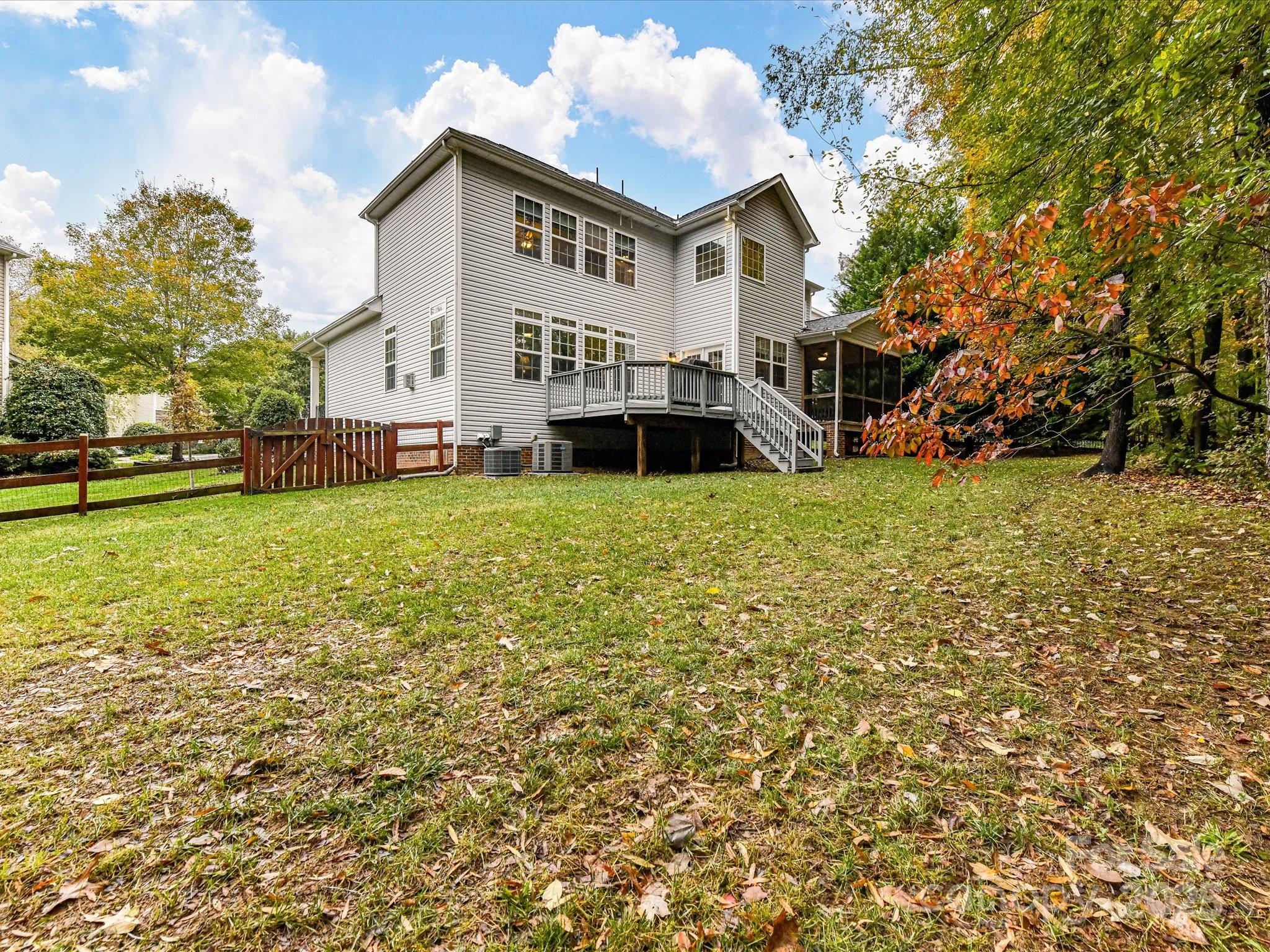 8004 Penman Springs Drive — Waxhaw
