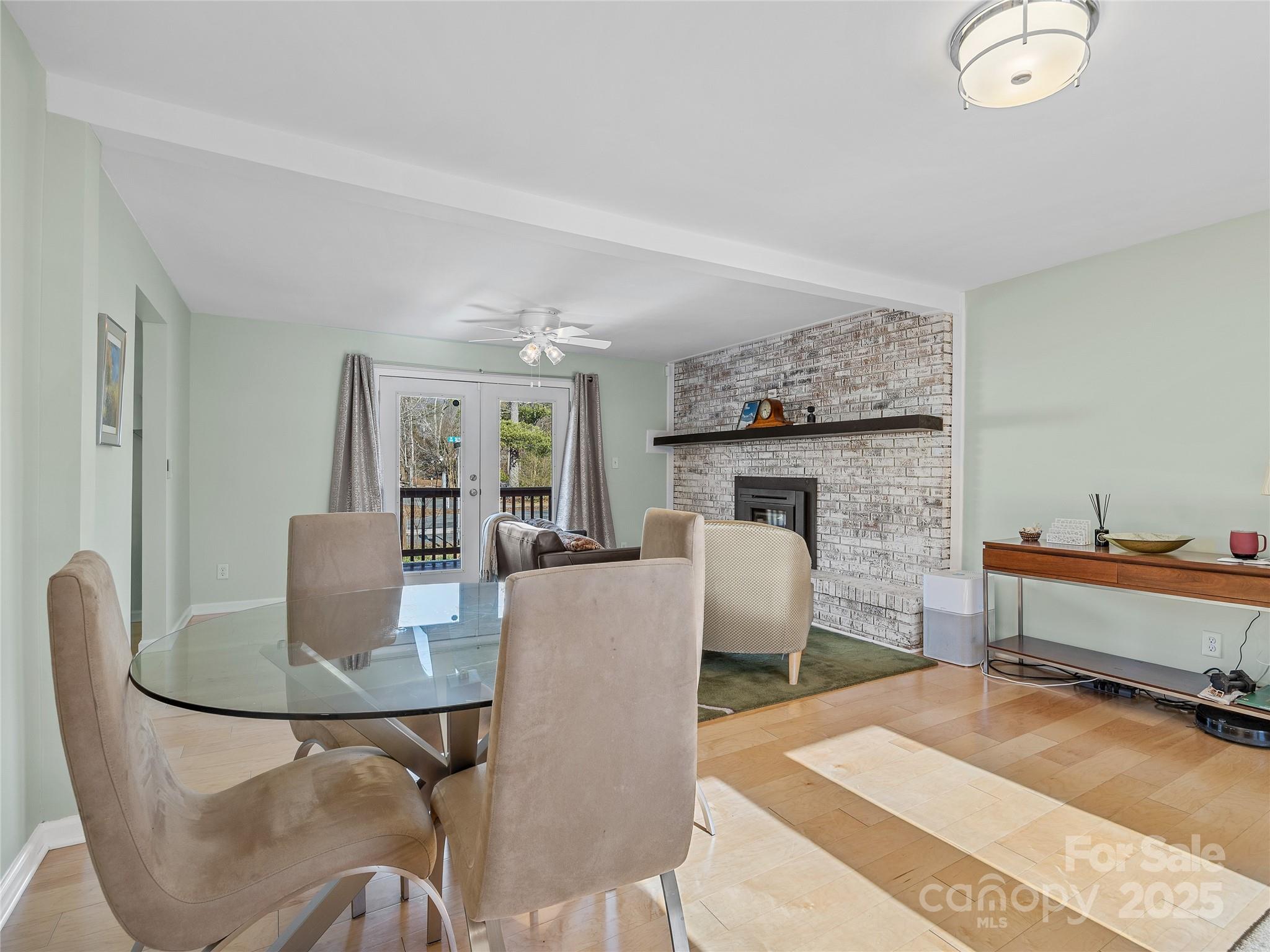 435 Thermal View Drive — Tryon