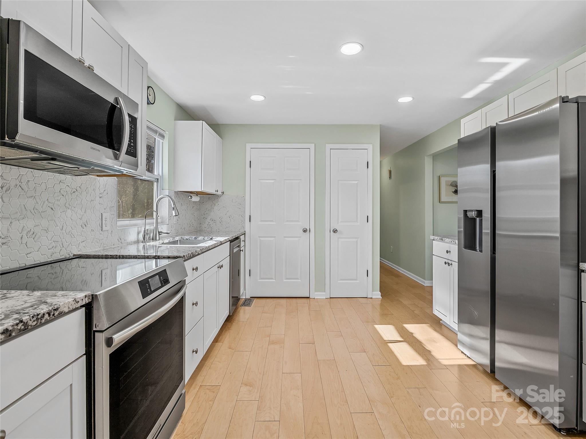 435 Thermal View Drive — Tryon