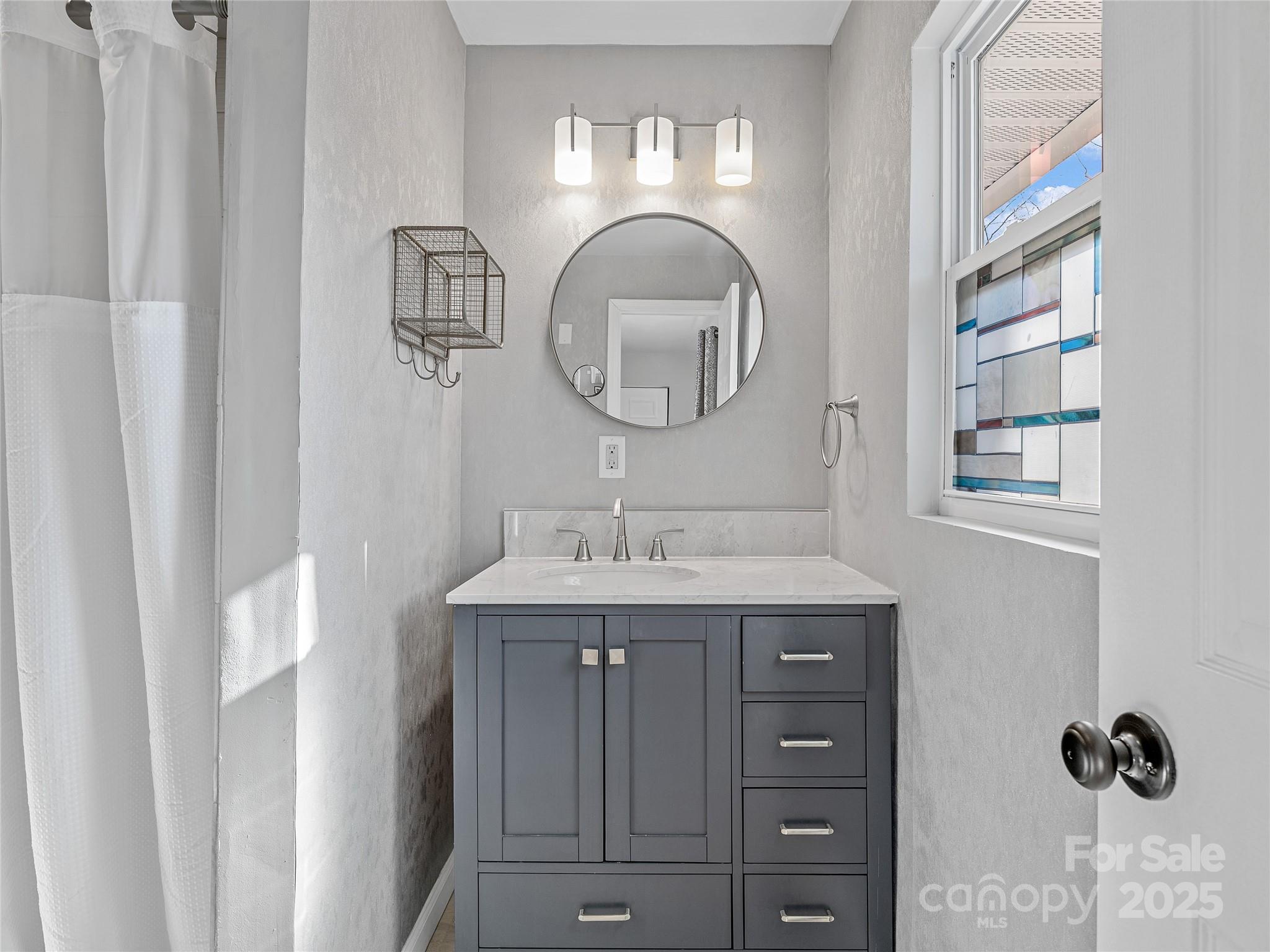 435 Thermal View Drive — Tryon