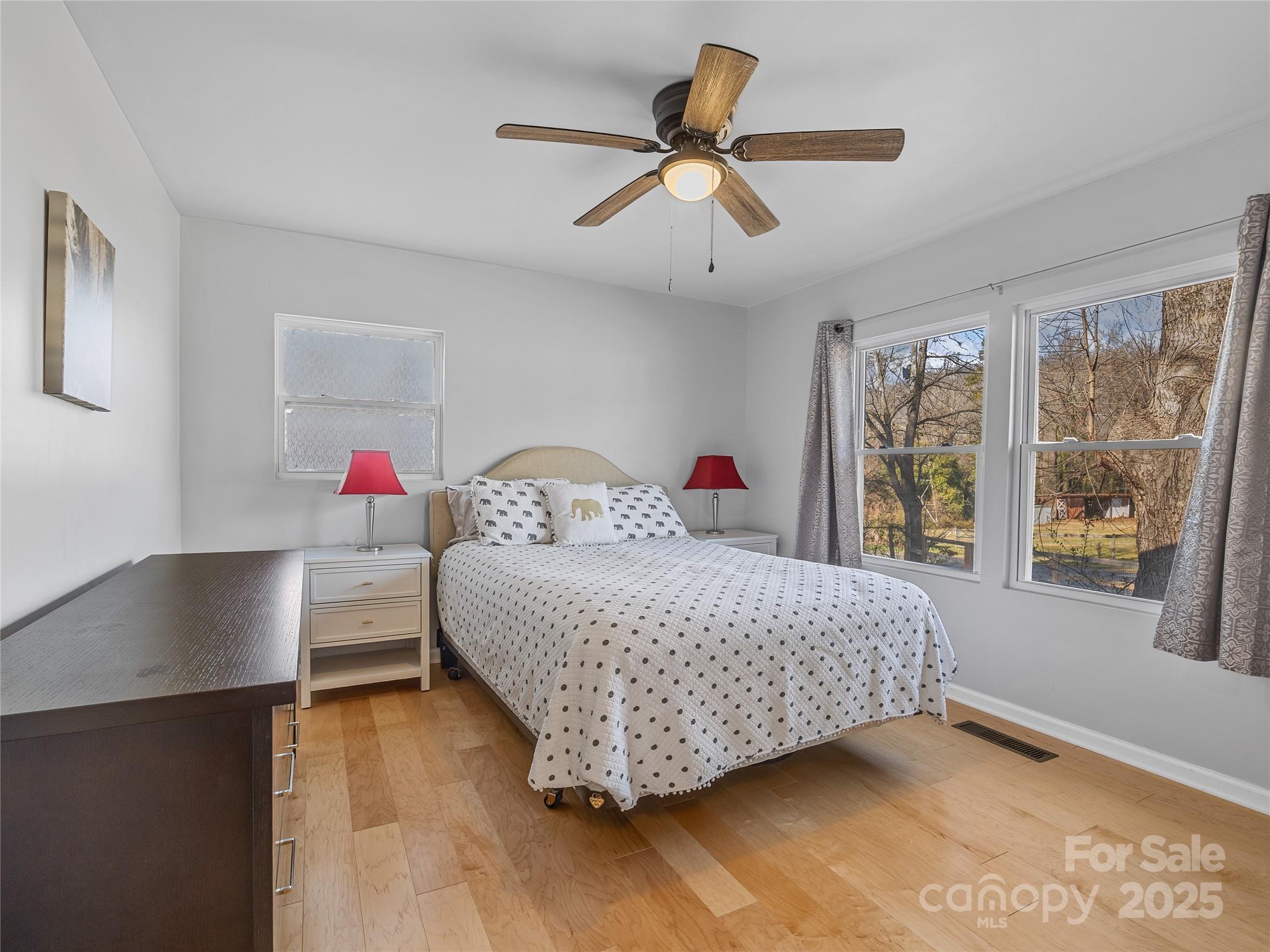 435 Thermal View Drive — Tryon