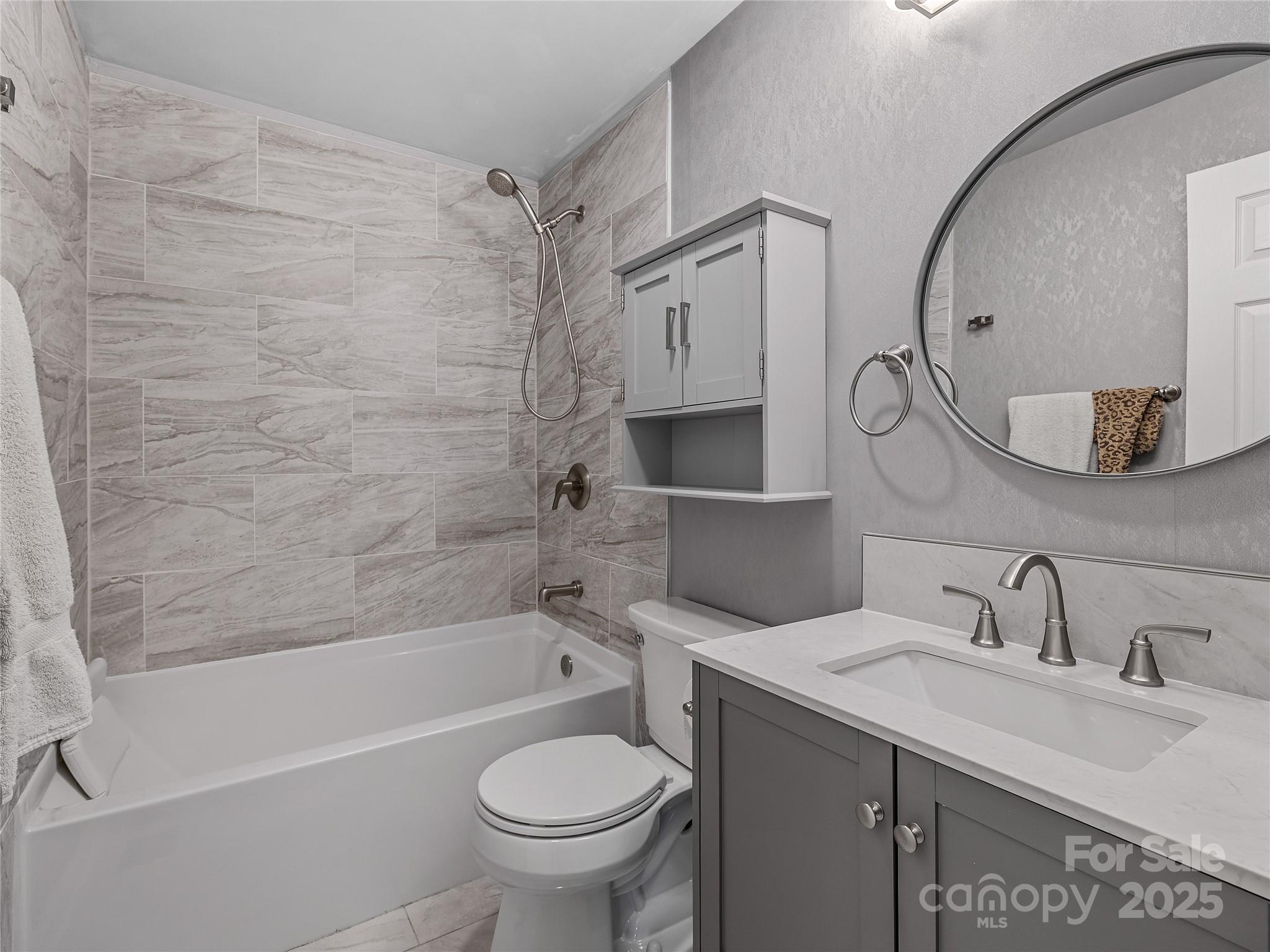435 Thermal View Drive — Tryon