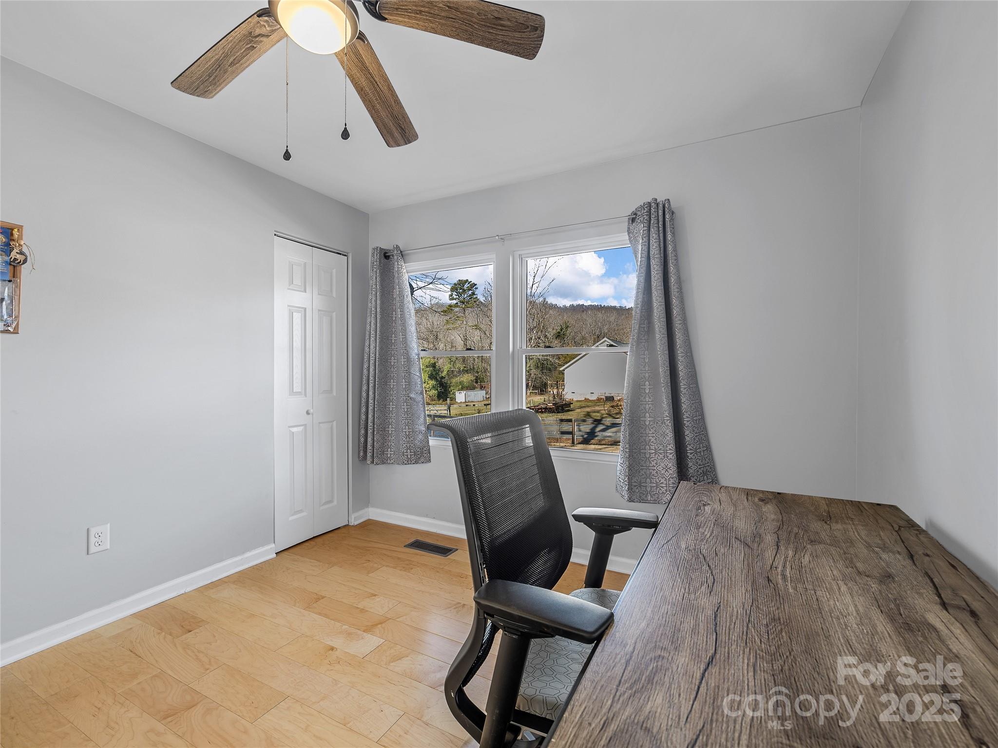435 Thermal View Drive — Tryon