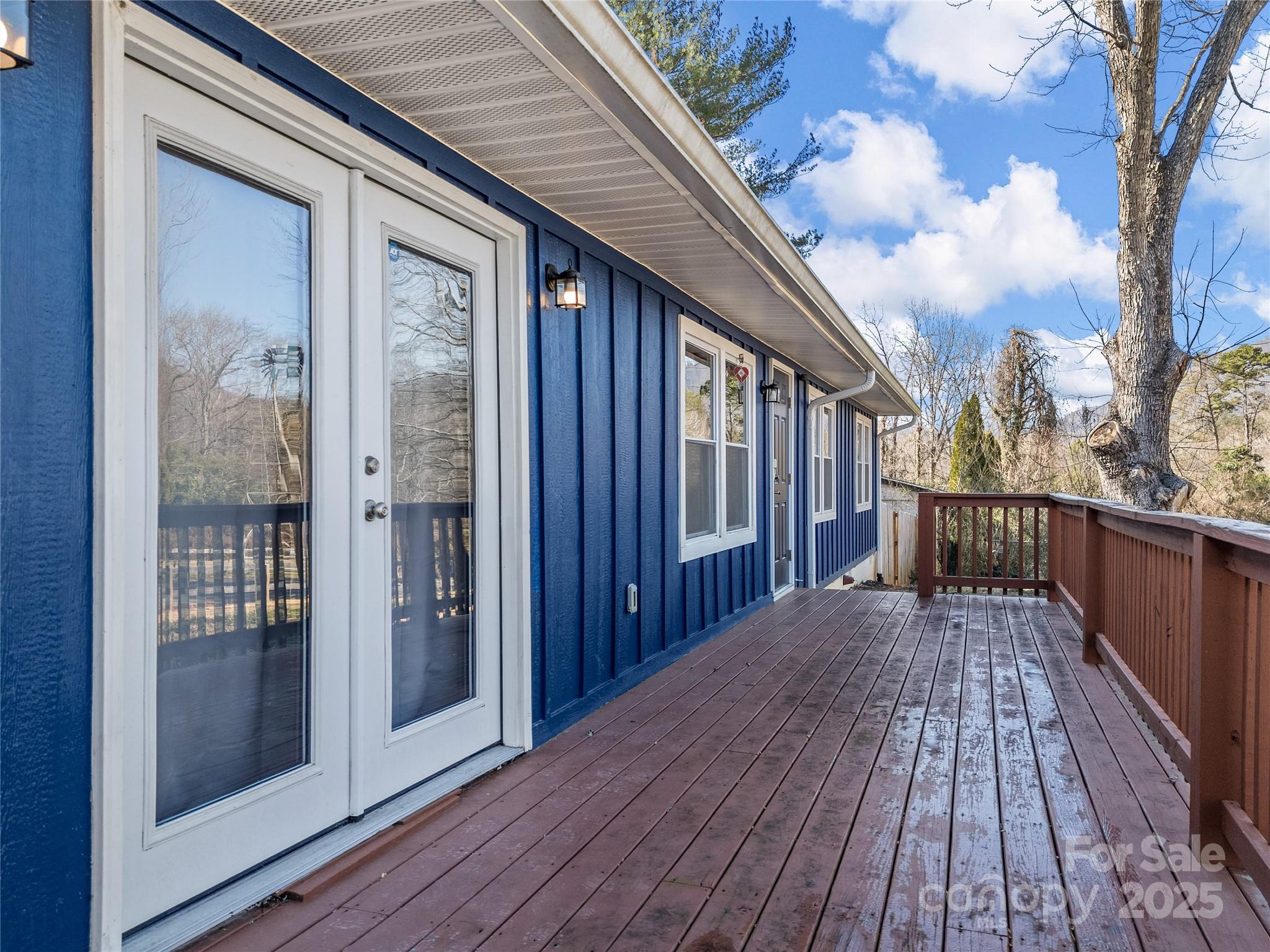 435 Thermal View Drive — Tryon