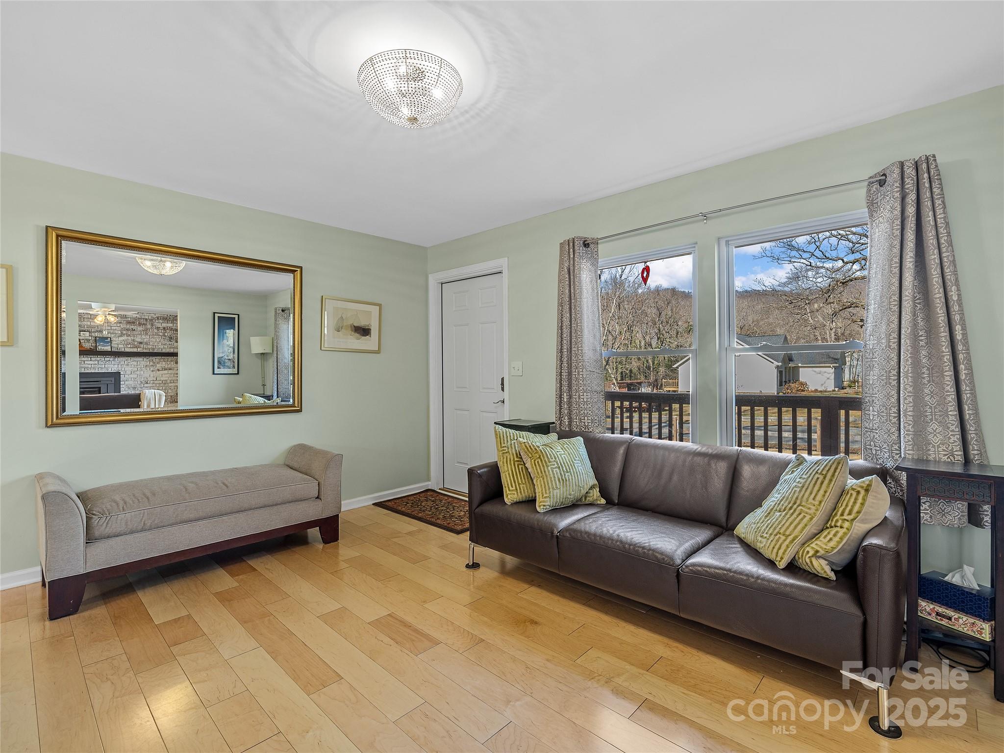 435 Thermal View Drive — Tryon