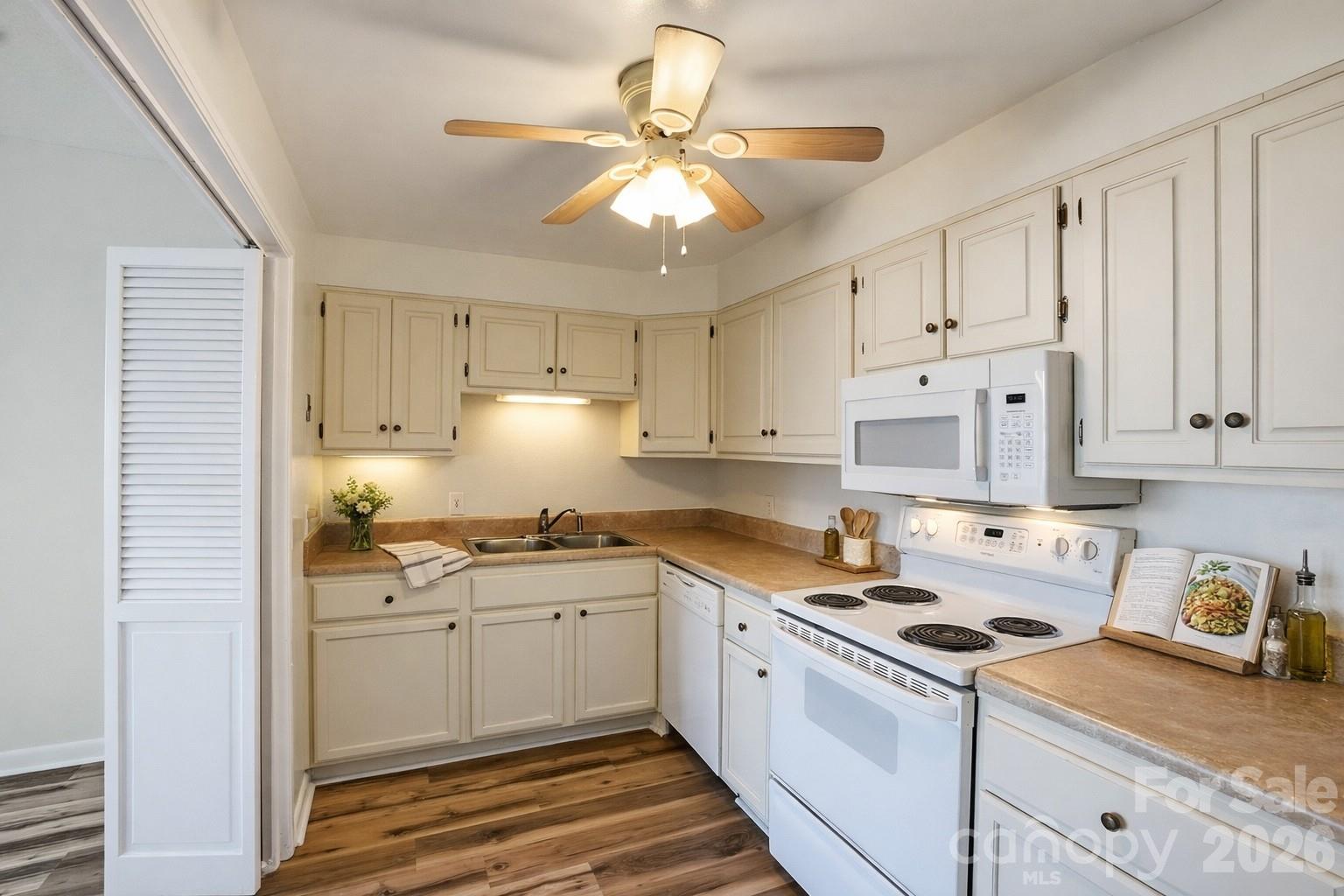 1300 Reece Road #312 — Charlotte
