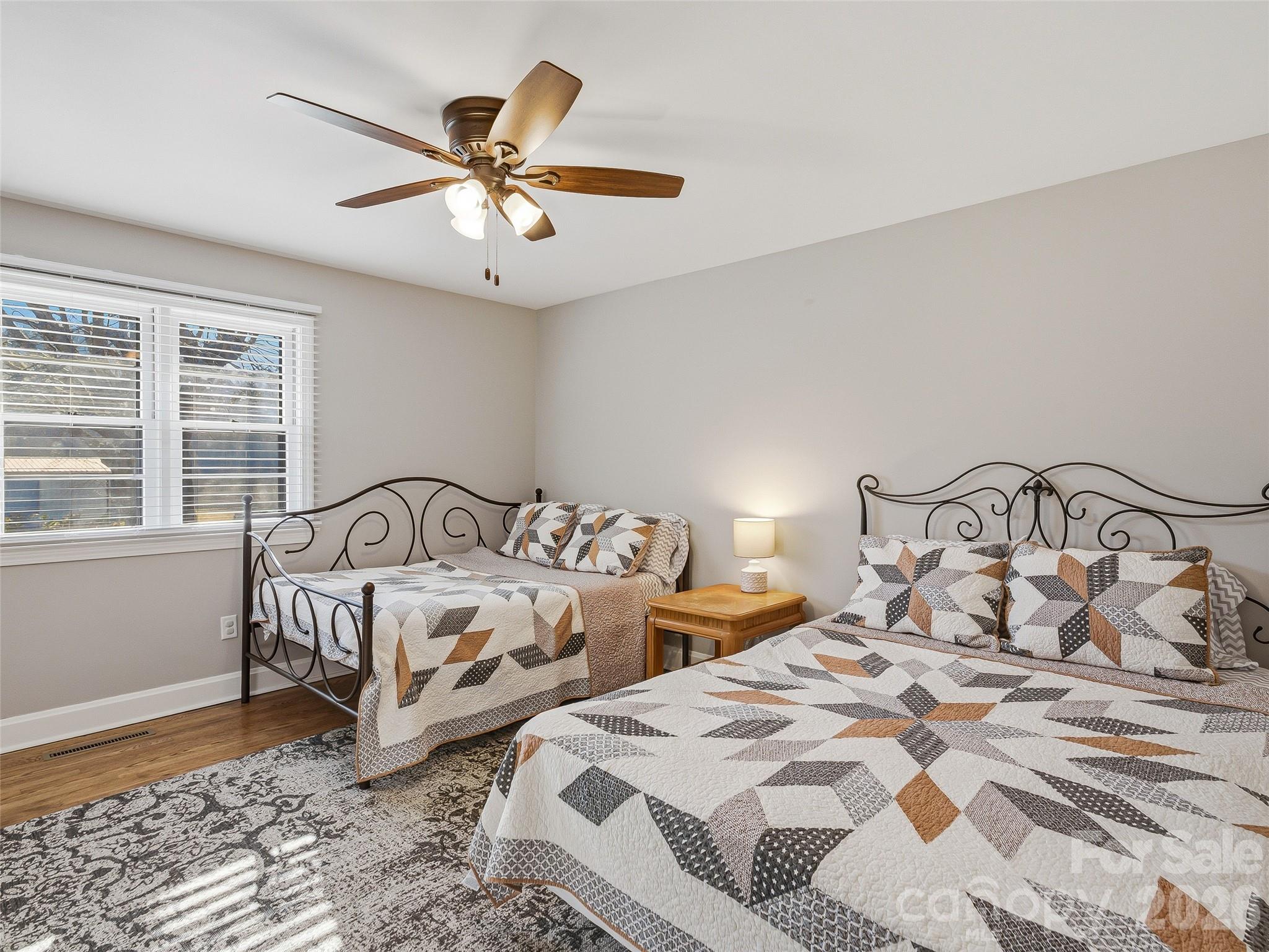 3869 Crab Creek Road — Penrose