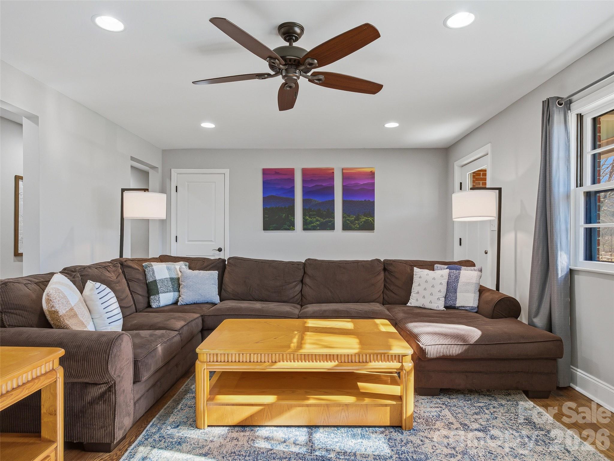 3869 Crab Creek Road — Penrose