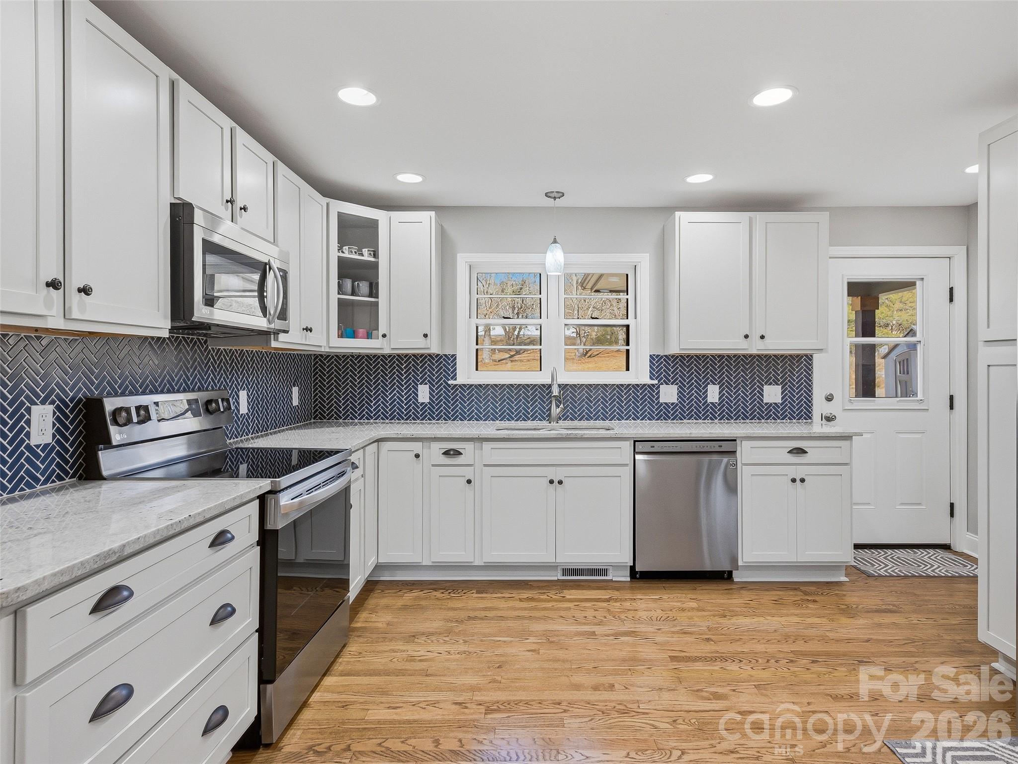 3869 Crab Creek Road — Penrose