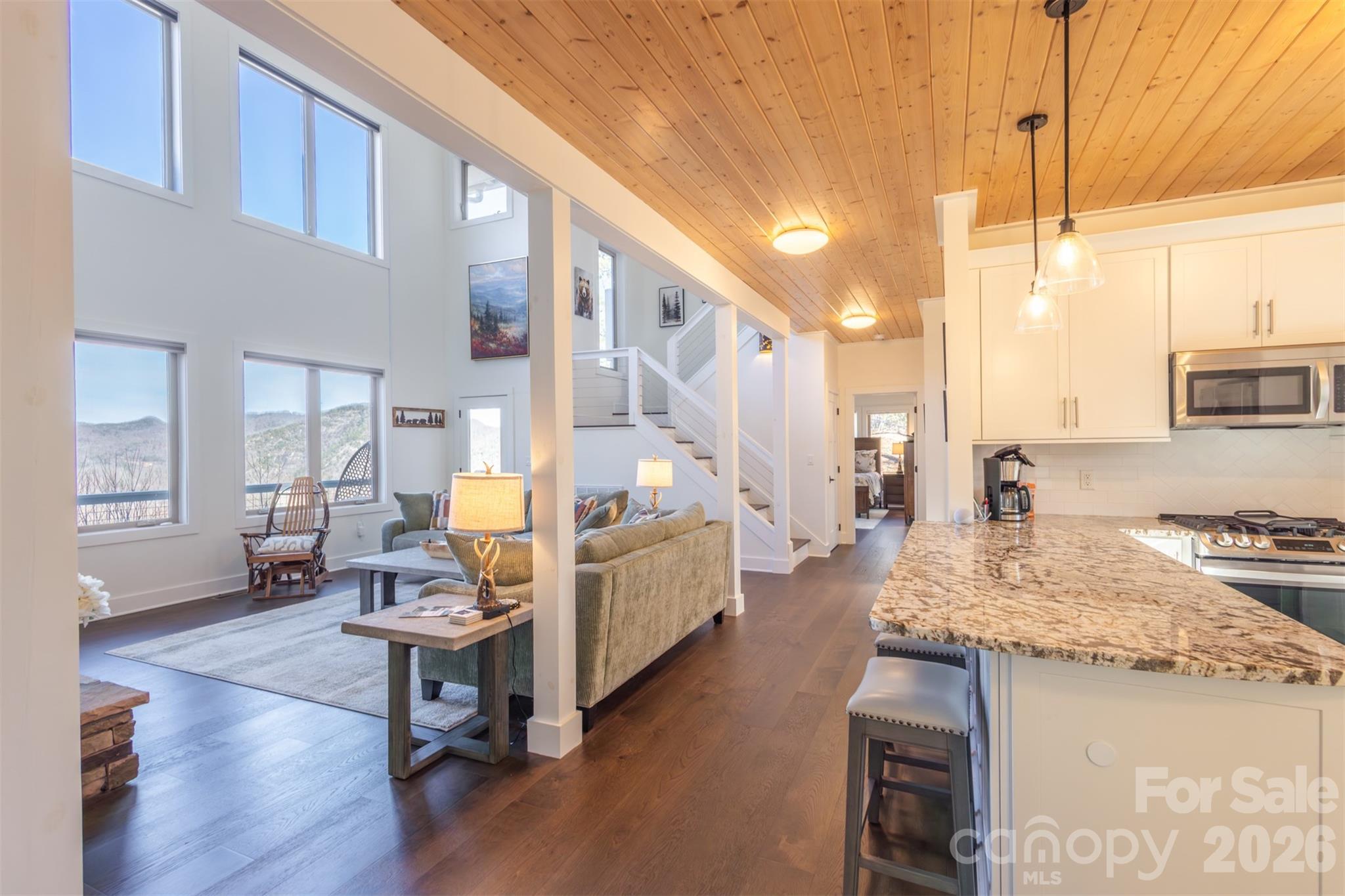 346 Birdymay Drive — Tuckasegee