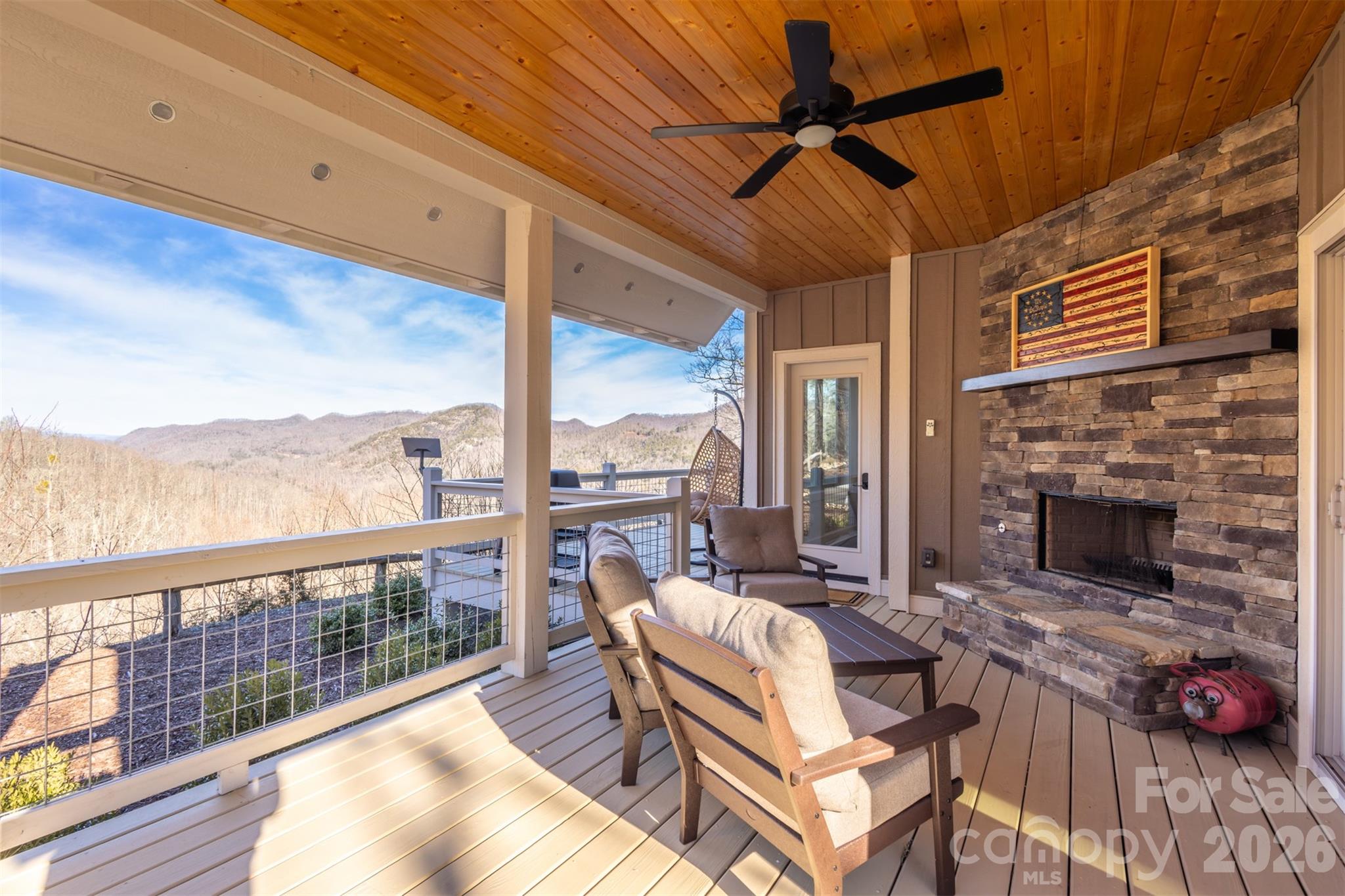 346 Birdymay Drive — Tuckasegee