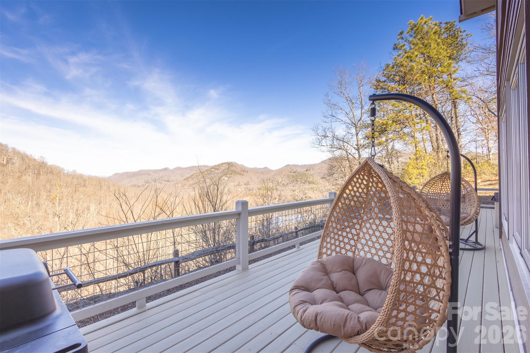 346 Birdymay Drive — Tuckasegee