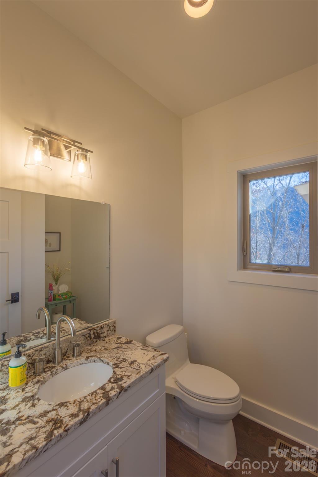 346 Birdymay Drive — Tuckasegee