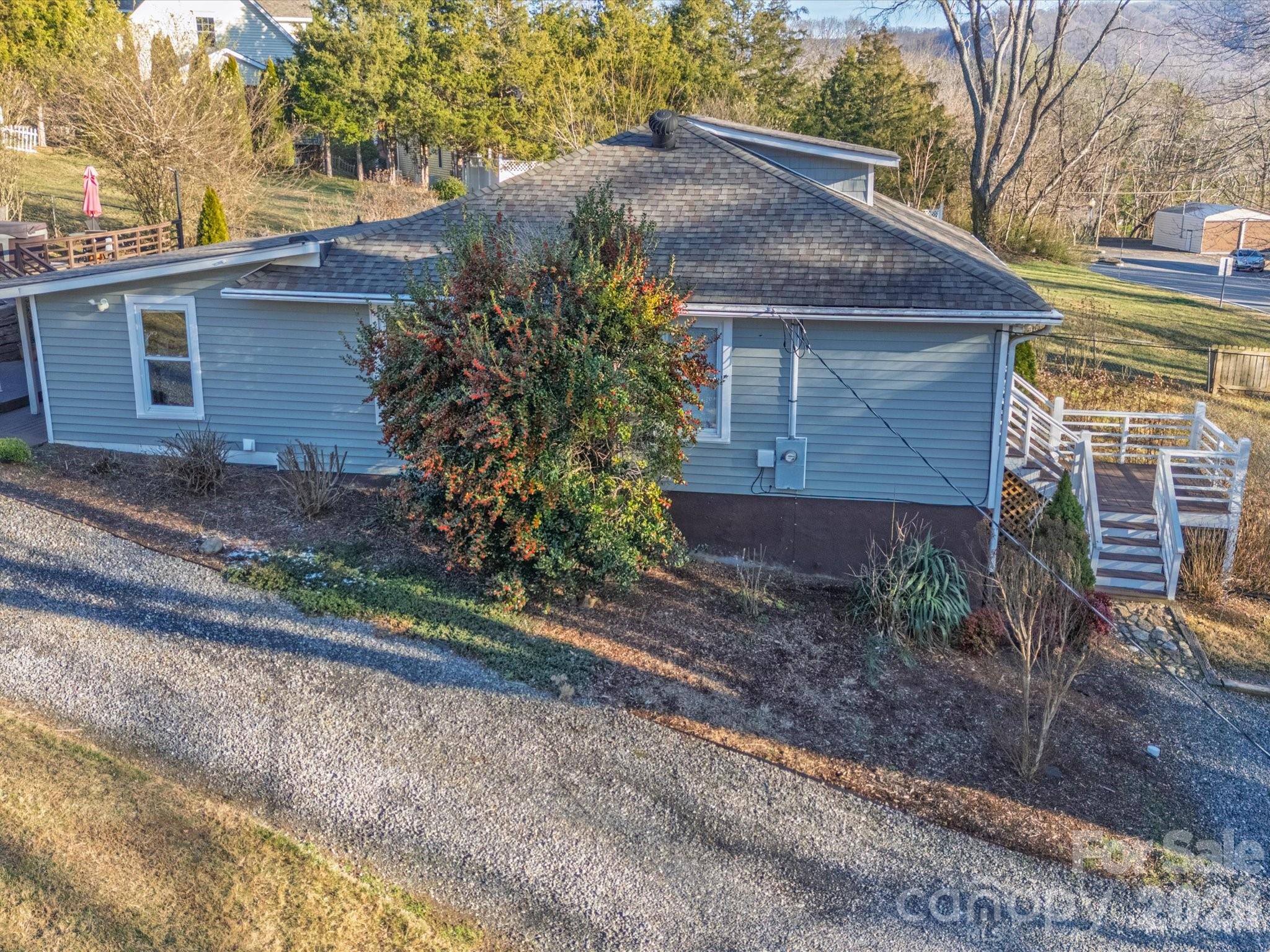 23 Maxwell Road — Asheville