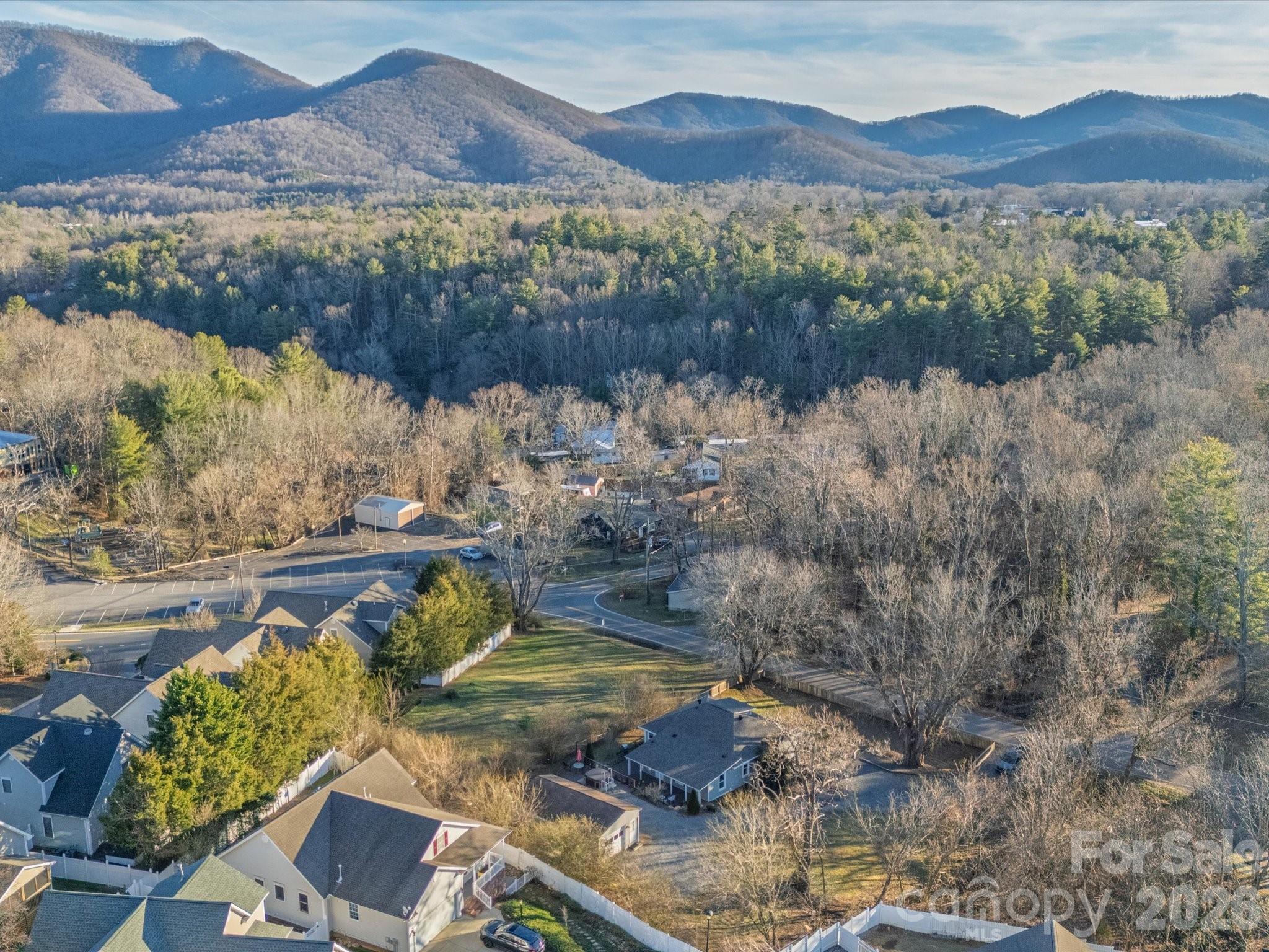 23 Maxwell Road — Asheville
