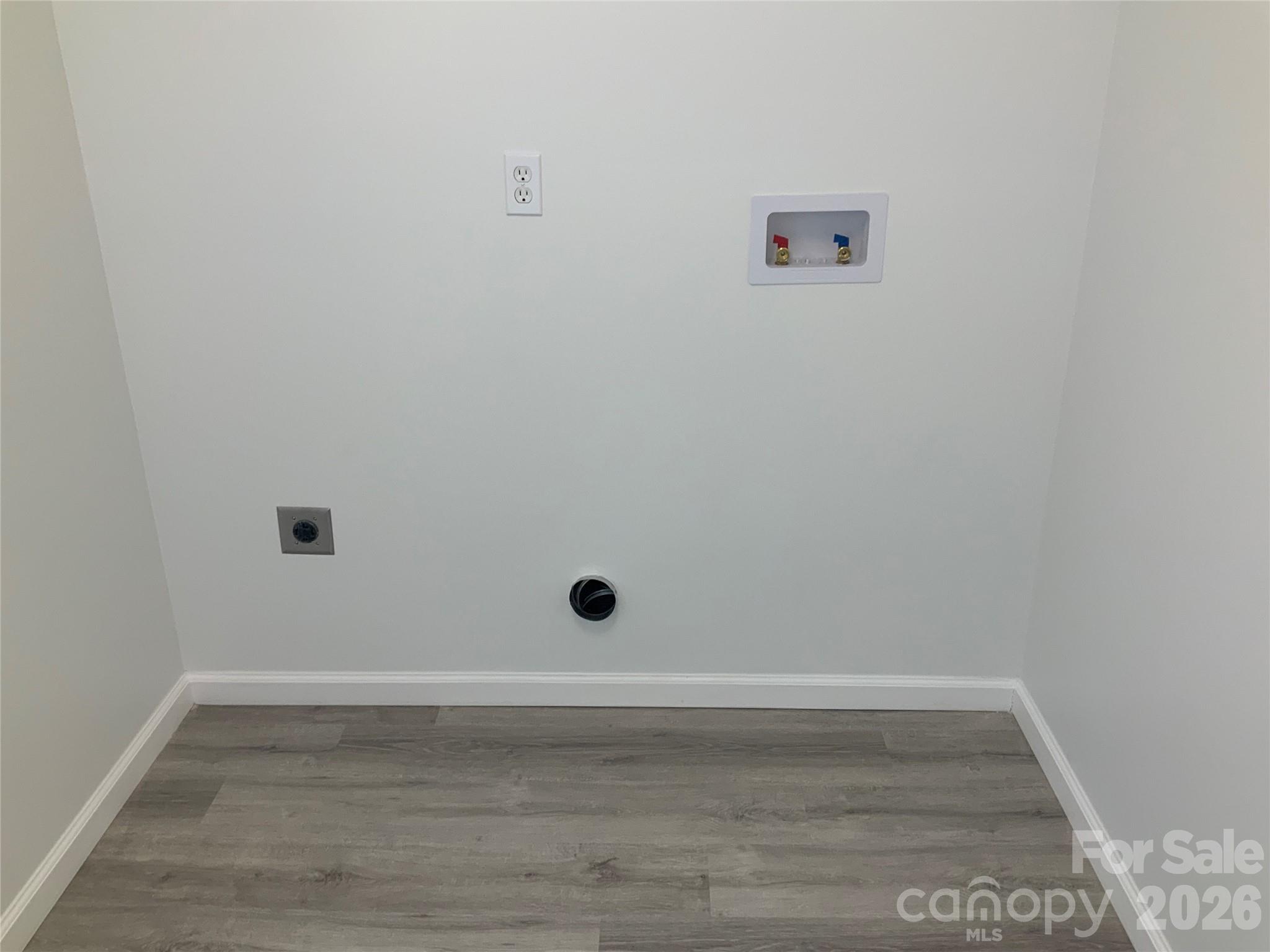 841 B CHARLOTTE Highway — Fairview
