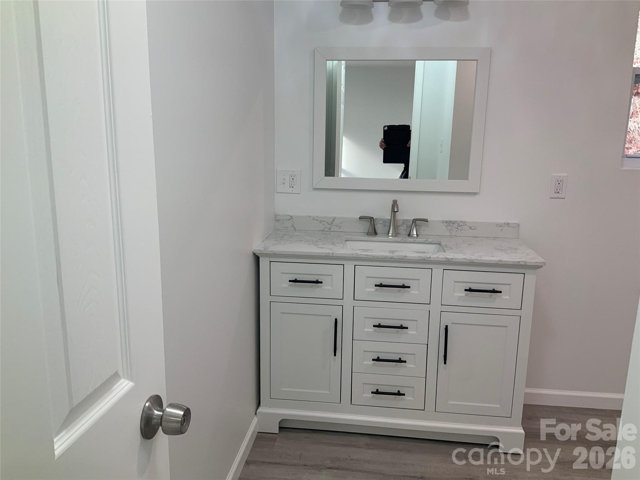 841 B CHARLOTTE Highway — Fairview