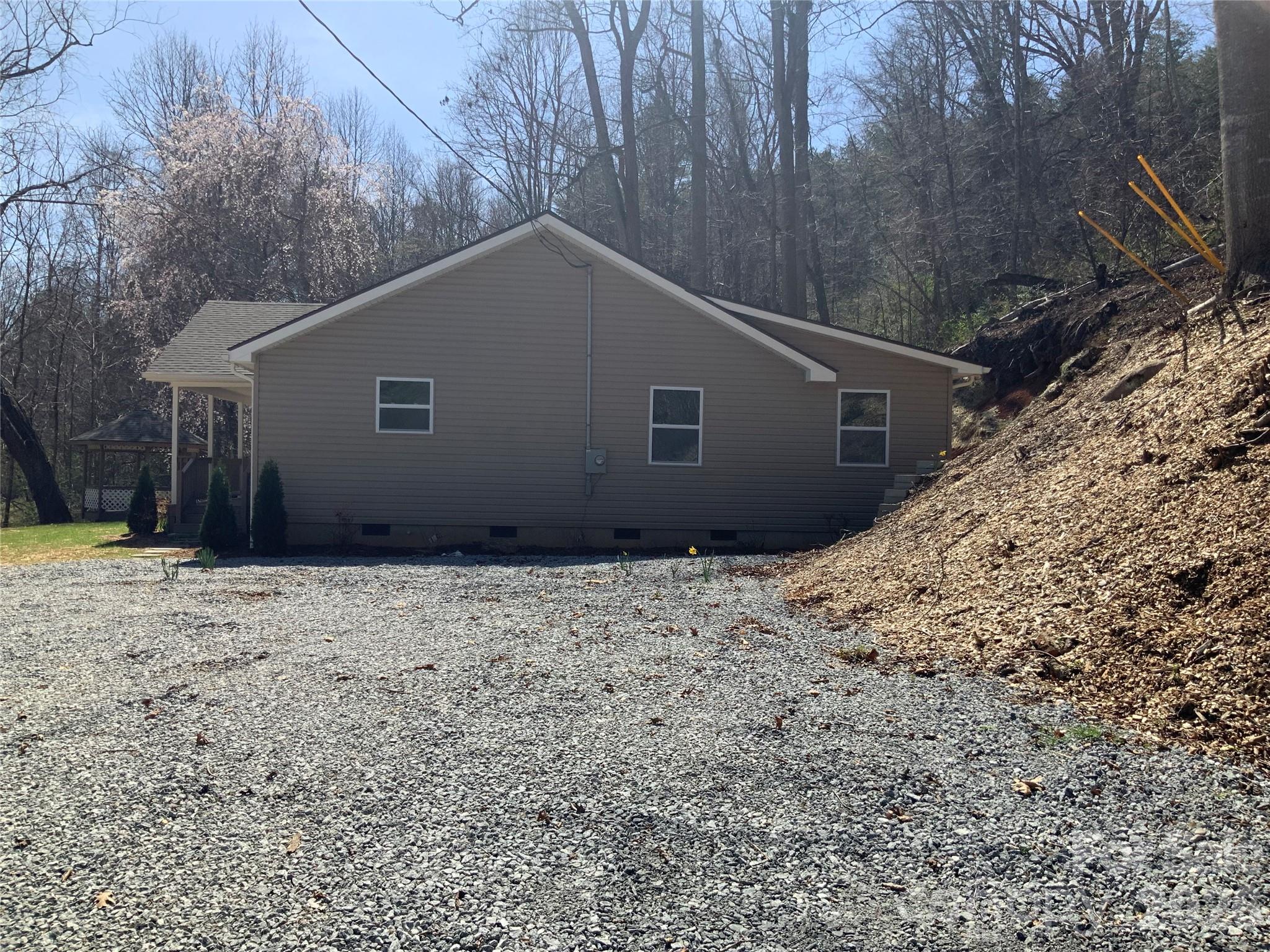 841 B CHARLOTTE Highway — Fairview