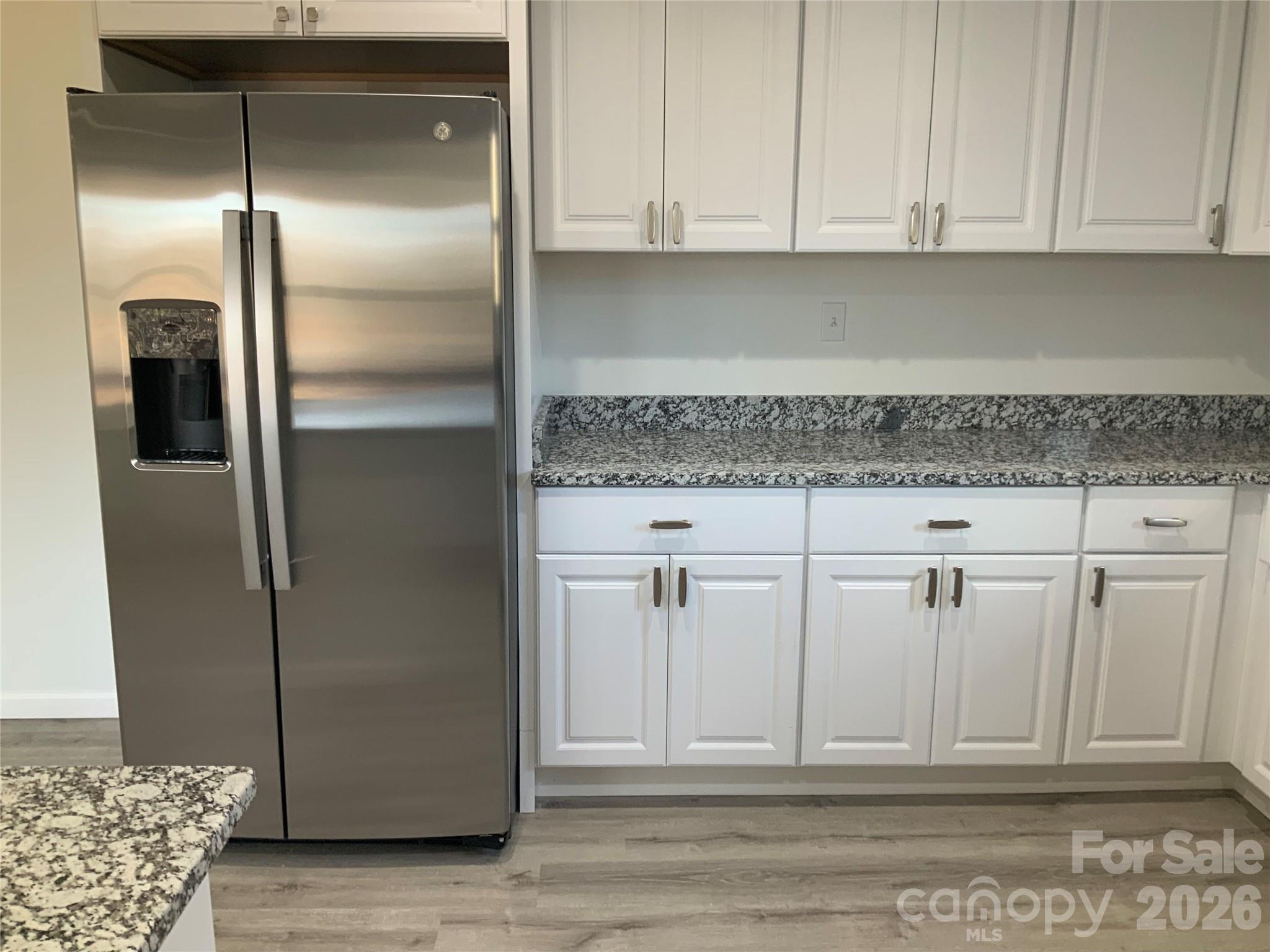 841 B CHARLOTTE Highway — Fairview