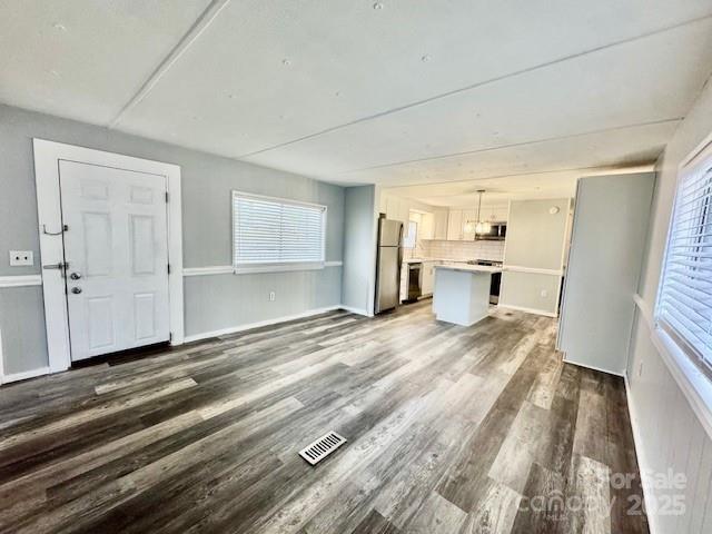 350 39th Street Place SW — Hickory