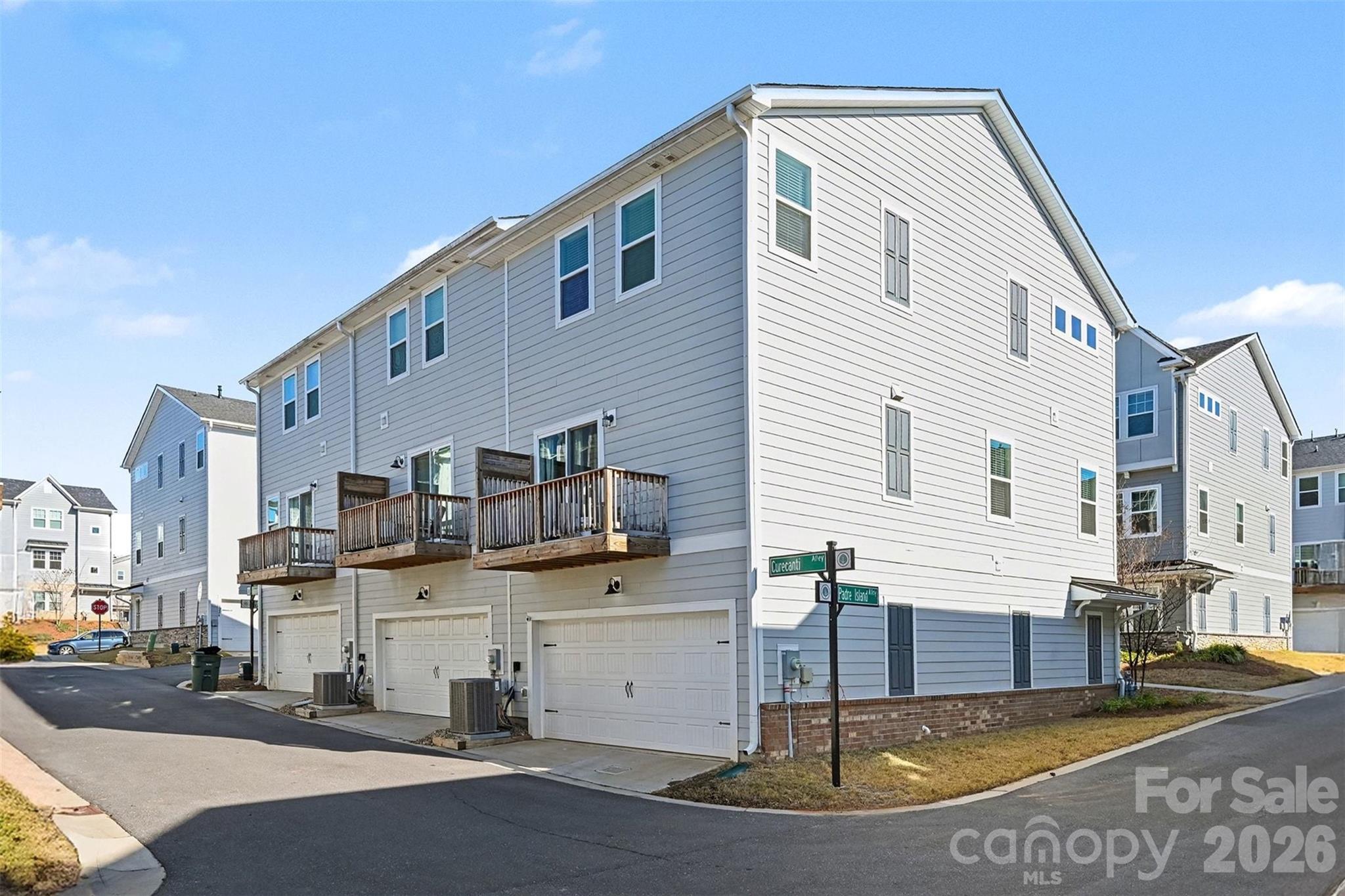 4012 Yucca Alley — Charlotte