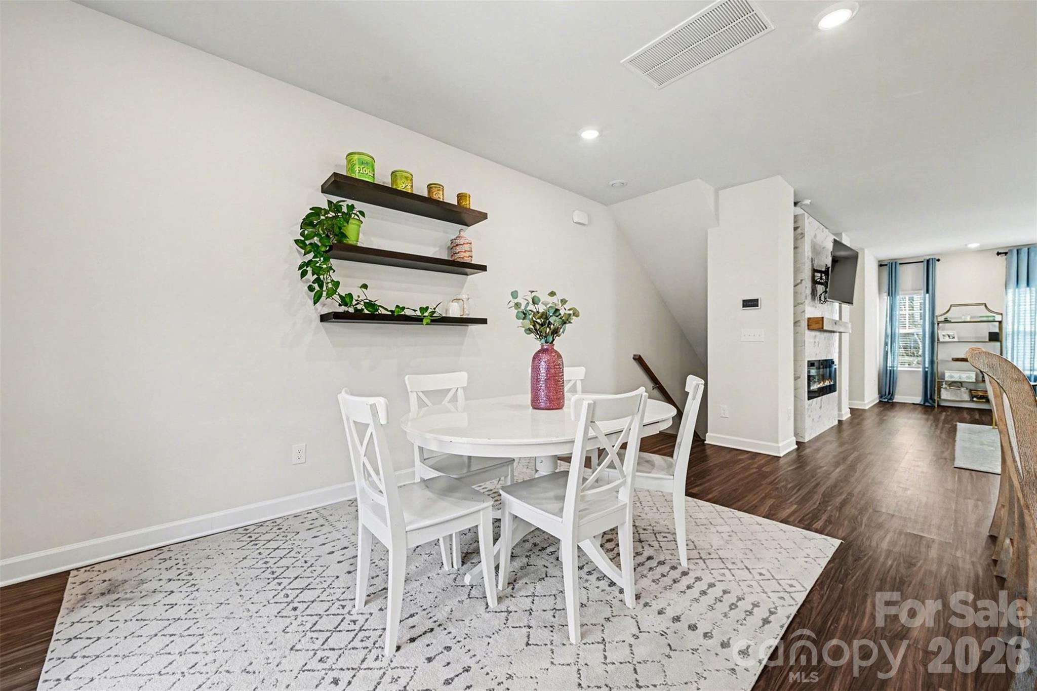 4012 Yucca Alley — Charlotte