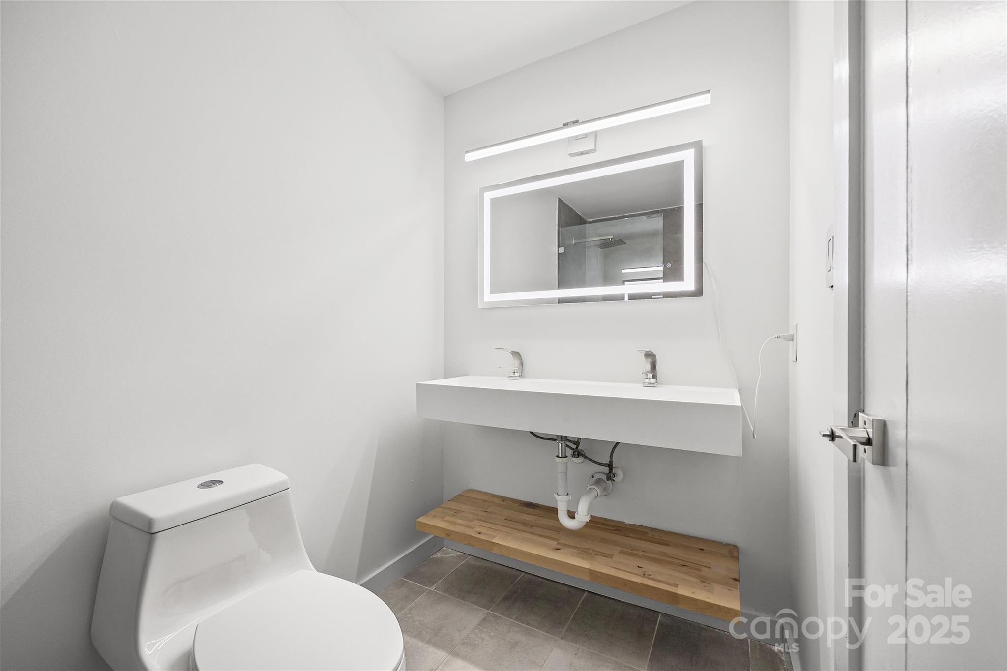 1041 Churchill Downs Court #C — Charlotte