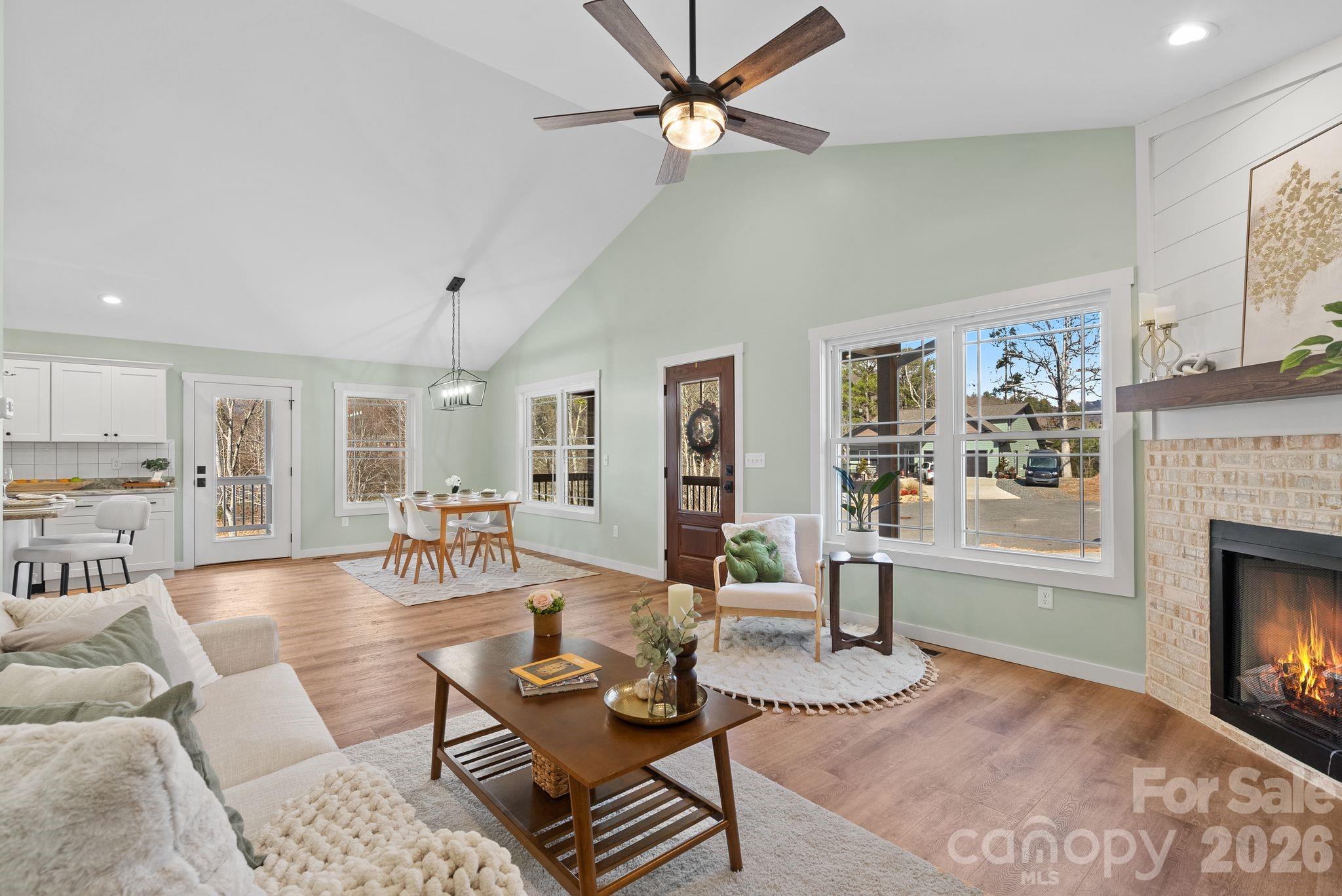 56 White Oak Place — Mars Hill