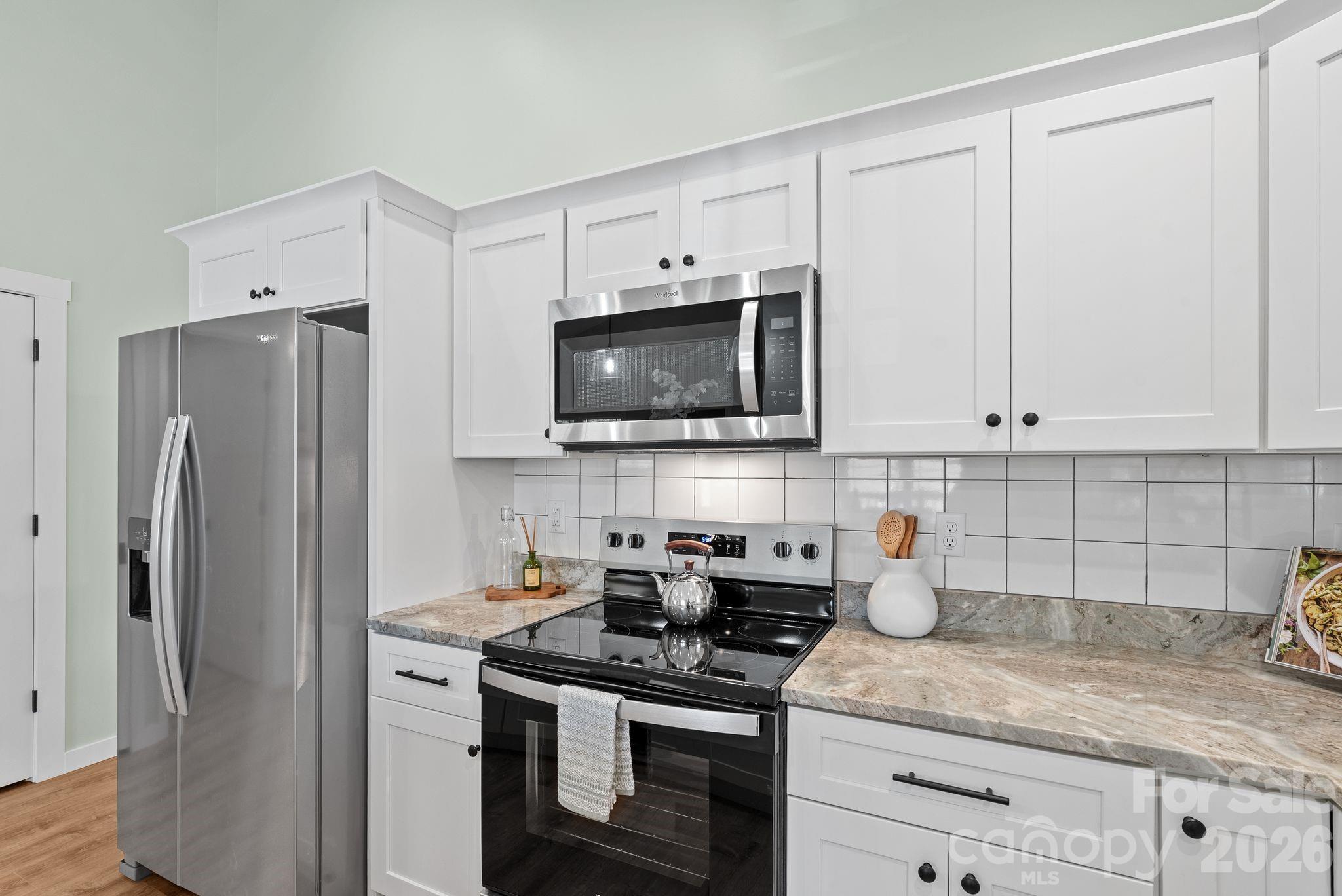 56 White Oak Place — Mars Hill