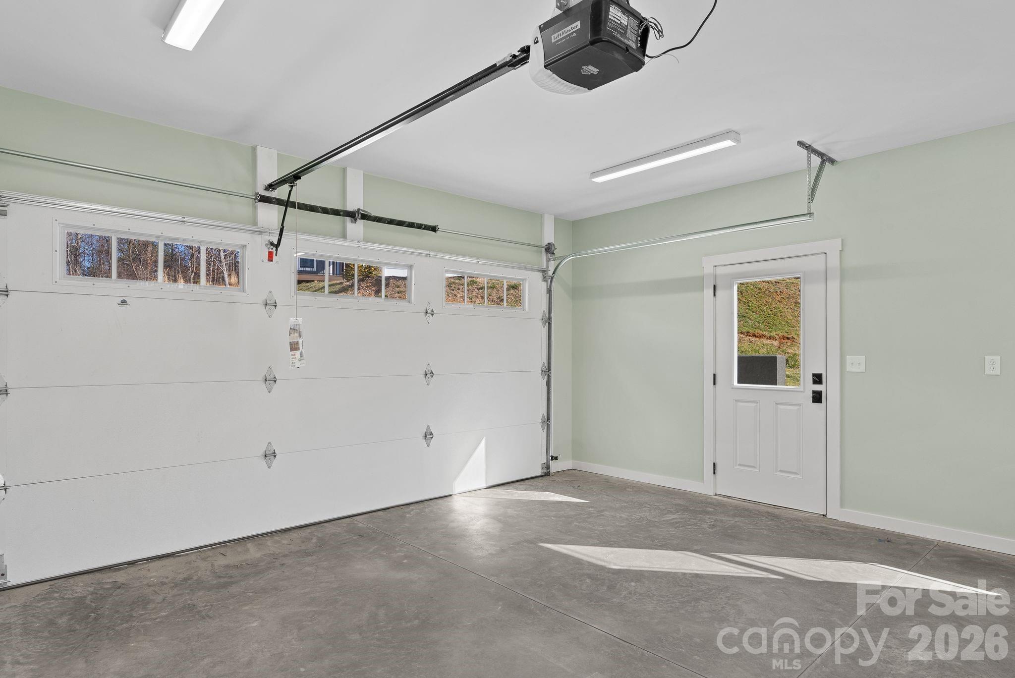 56 White Oak Place — Mars Hill