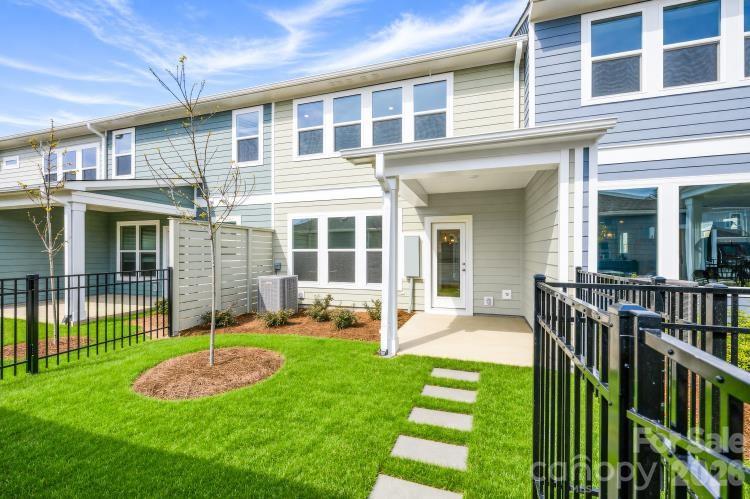 10116 Mamillion Drive — Huntersville