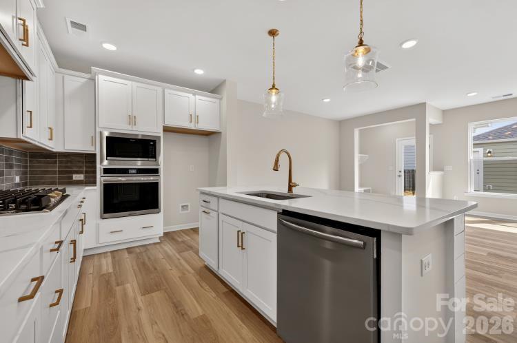 10116 Mamillion Drive — Huntersville