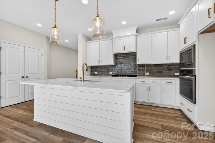 10116 Mamillion Drive — Huntersville