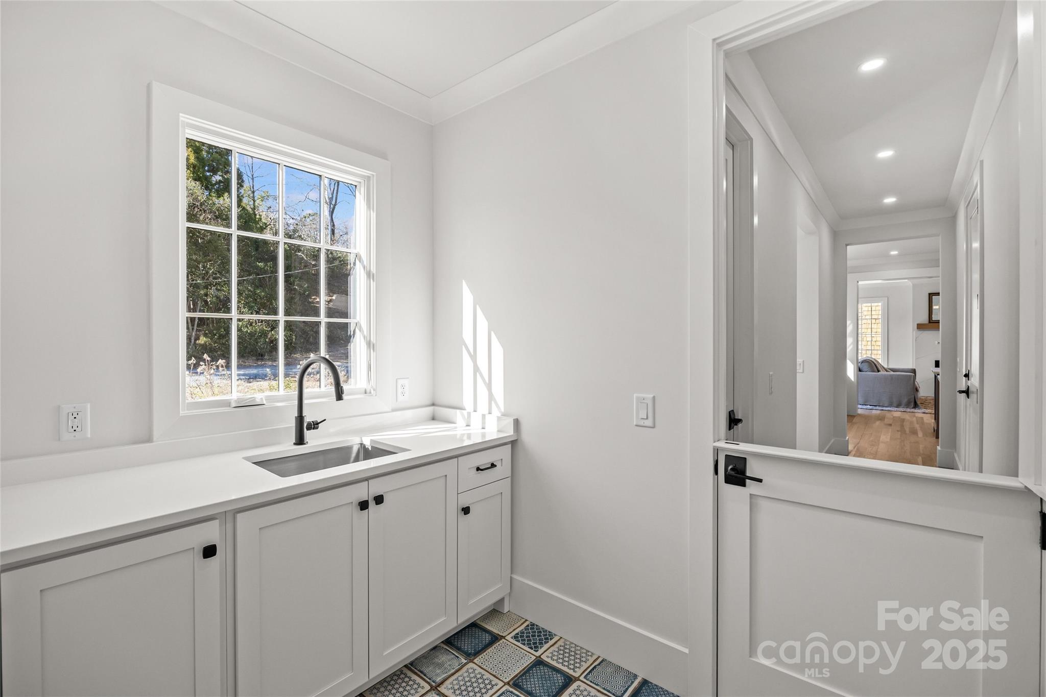 1607 Tippah Park Court — Charlotte