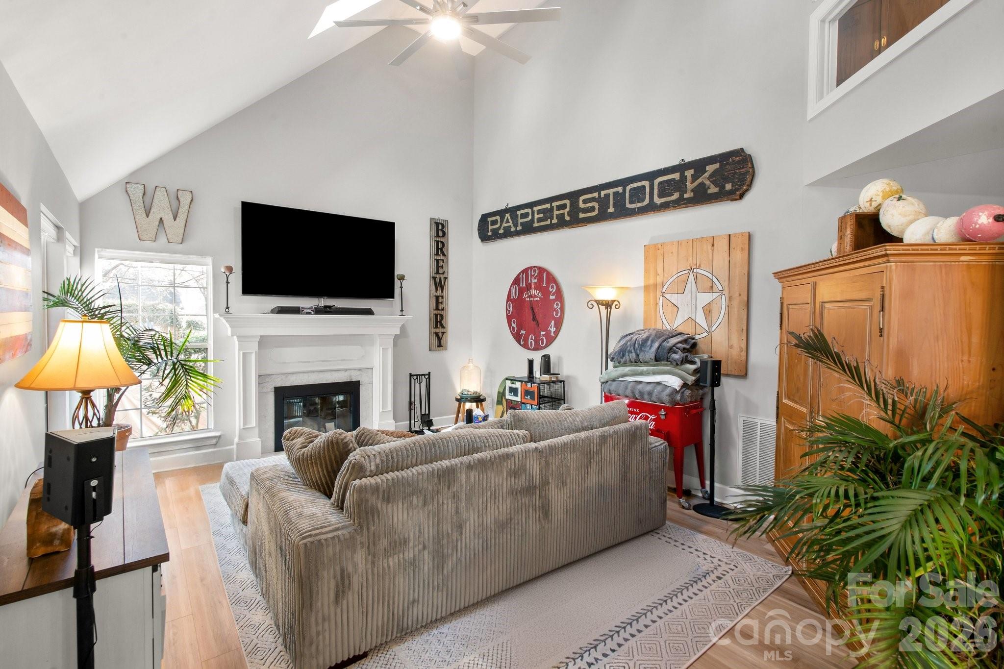 121 Lake Pine Road — Mooresville