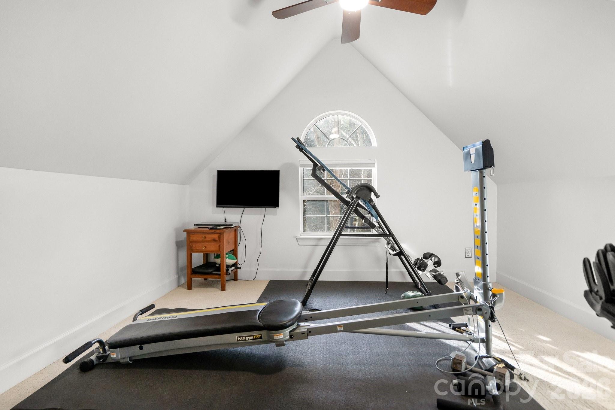 121 Lake Pine Road — Mooresville