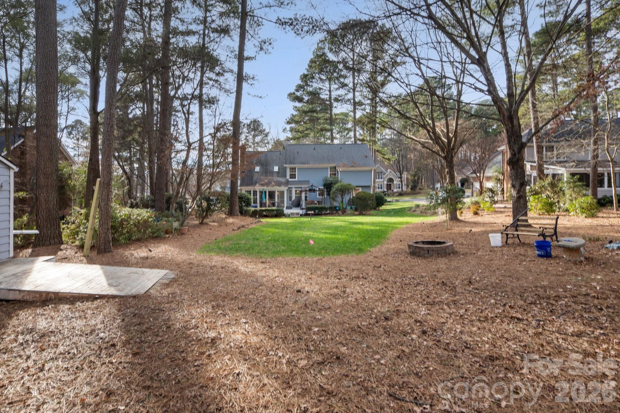121 Lake Pine Road — Mooresville