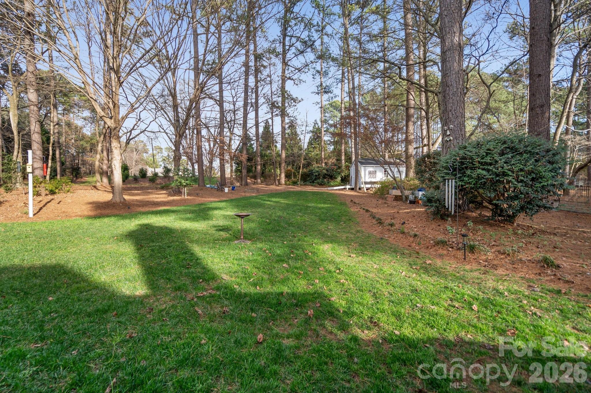 121 Lake Pine Road — Mooresville