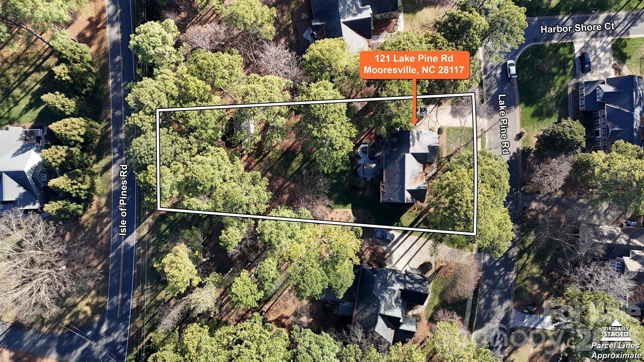 121 Lake Pine Road — Mooresville
