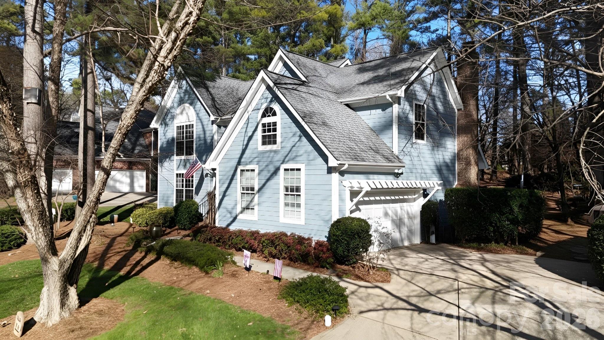 121 Lake Pine Road — Mooresville